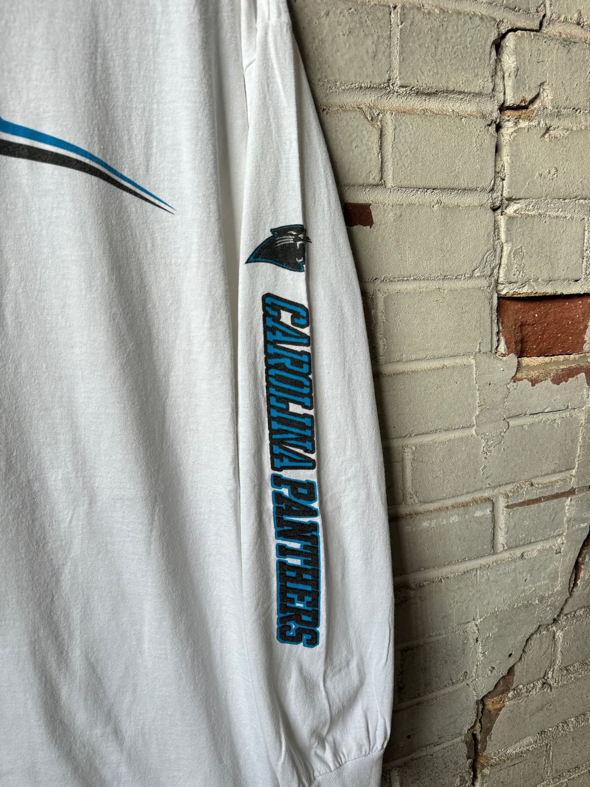 00’s Carolina Panthers Vintage White Sleeve Spellout Longsleeve NFL Tee (Large)