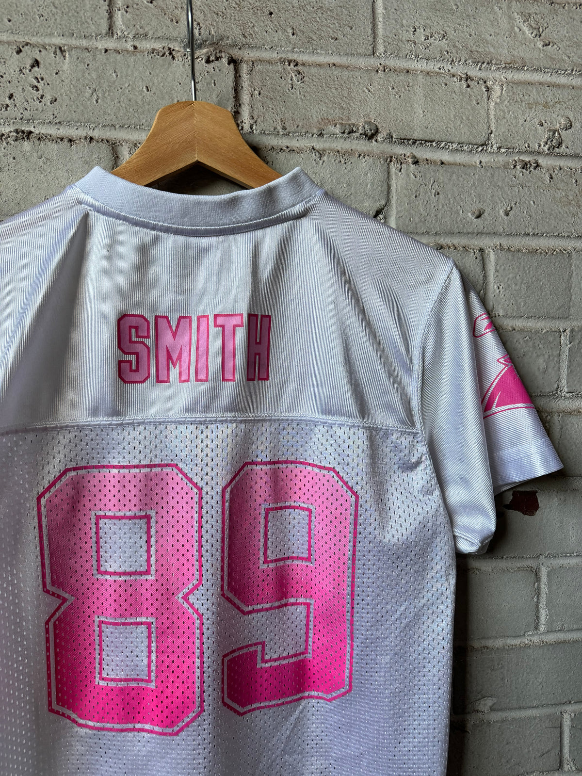 00’s Carolina Panthers Steve Smith Vintage White Pink Reebok NFL Jersey (Youth Large)