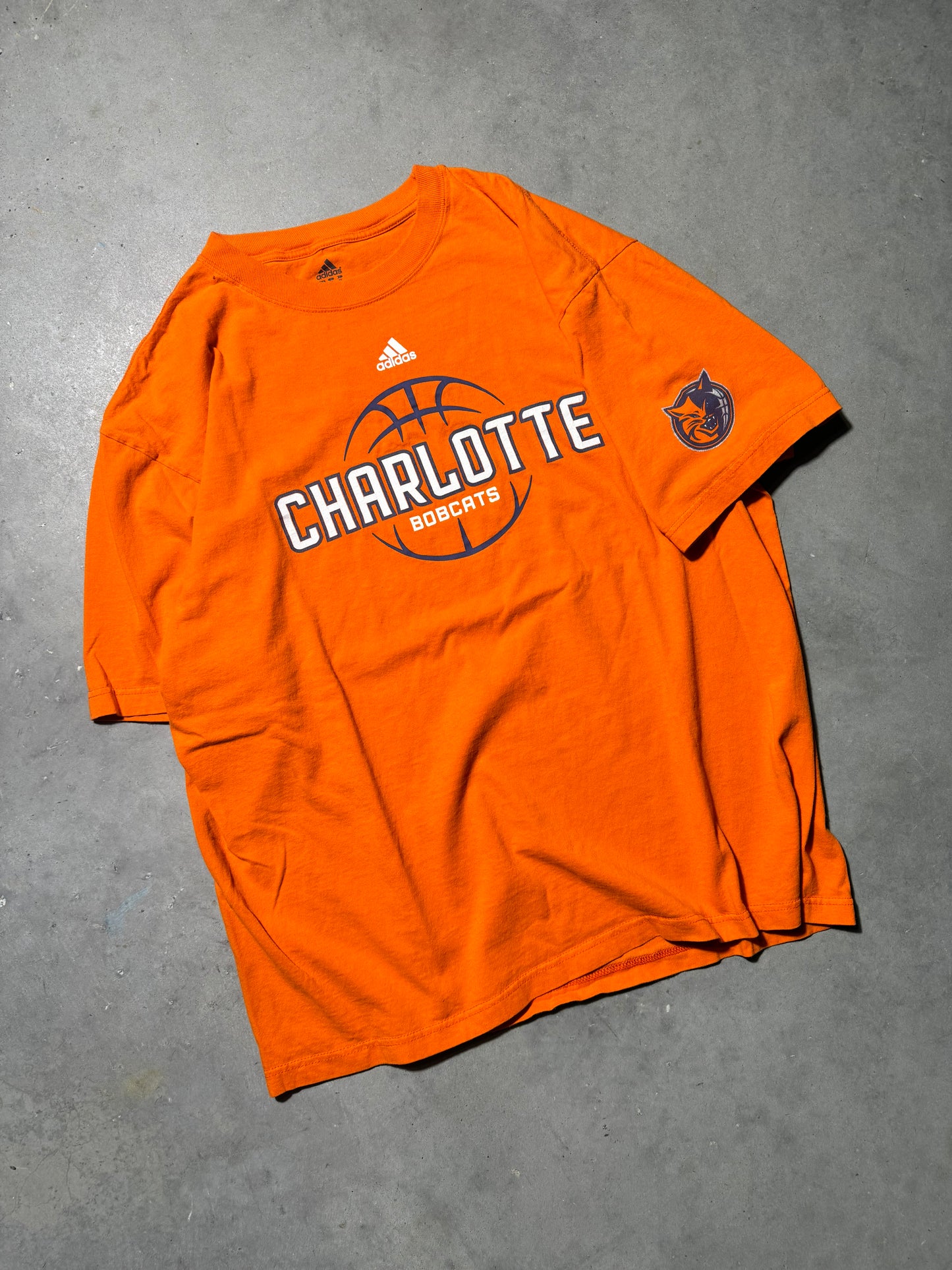 00’s Charlotte Bobcats Vintage Orange Adidas Practice Style NBA Tee (XL)