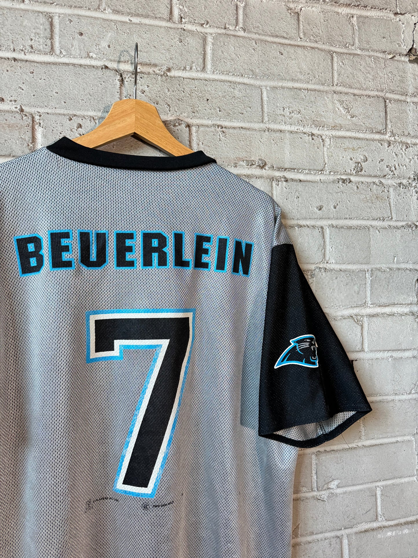 2000 Carolina Panthers Steve Beuerlein Vintage Silver Cat Scratch Font NFL Jersey Tee (XL)