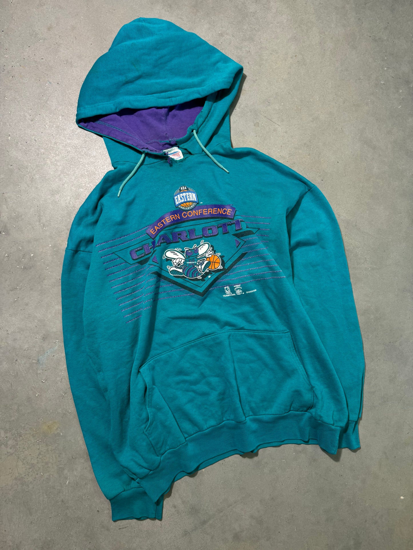 90’s Charlotte Hornets Vintage Teal Distressed NBA Hoodie (XL)