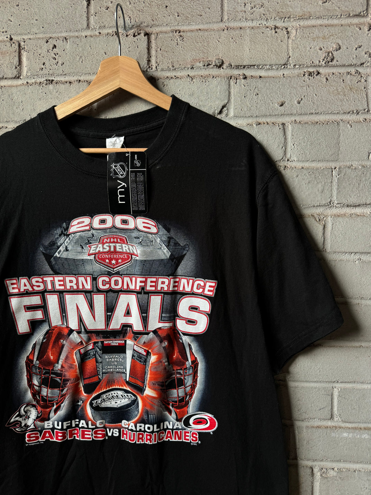 2006 Carolina Hurricanes vs. Buffalo Sabres Eastern Conference Finals NHL Match Up Tee - Deadstock (Large)