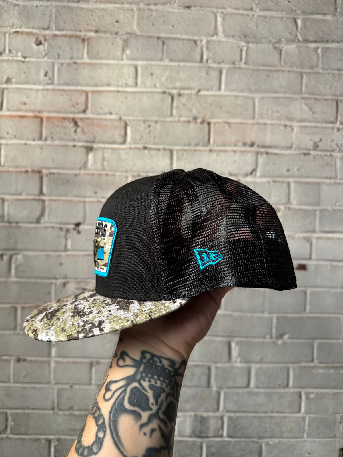 2021 Carolina Panthers New Era Salute To Service NFL Sideline Snapback Hat - Deadstock (OSFA)