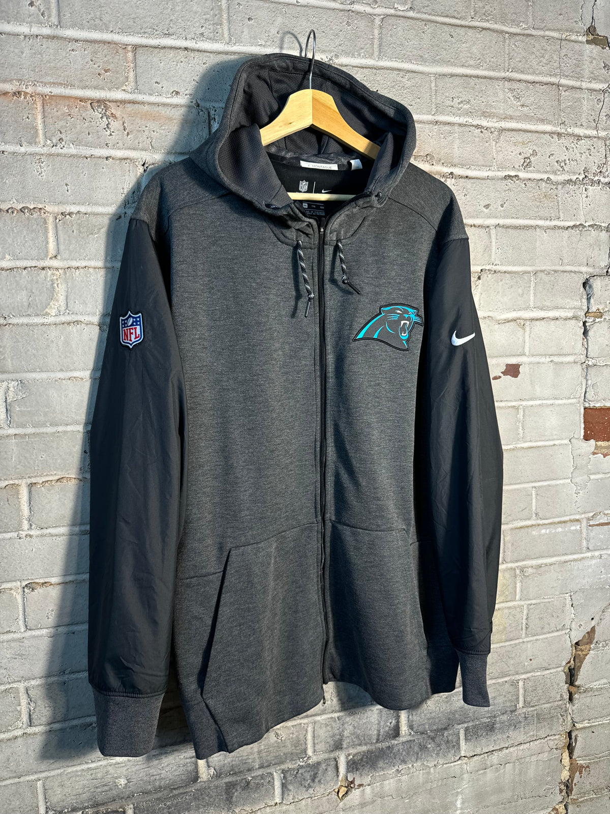 2017 Carolina Panthers Nike Team Issued Full Zip Sideline Jacket (XXL)