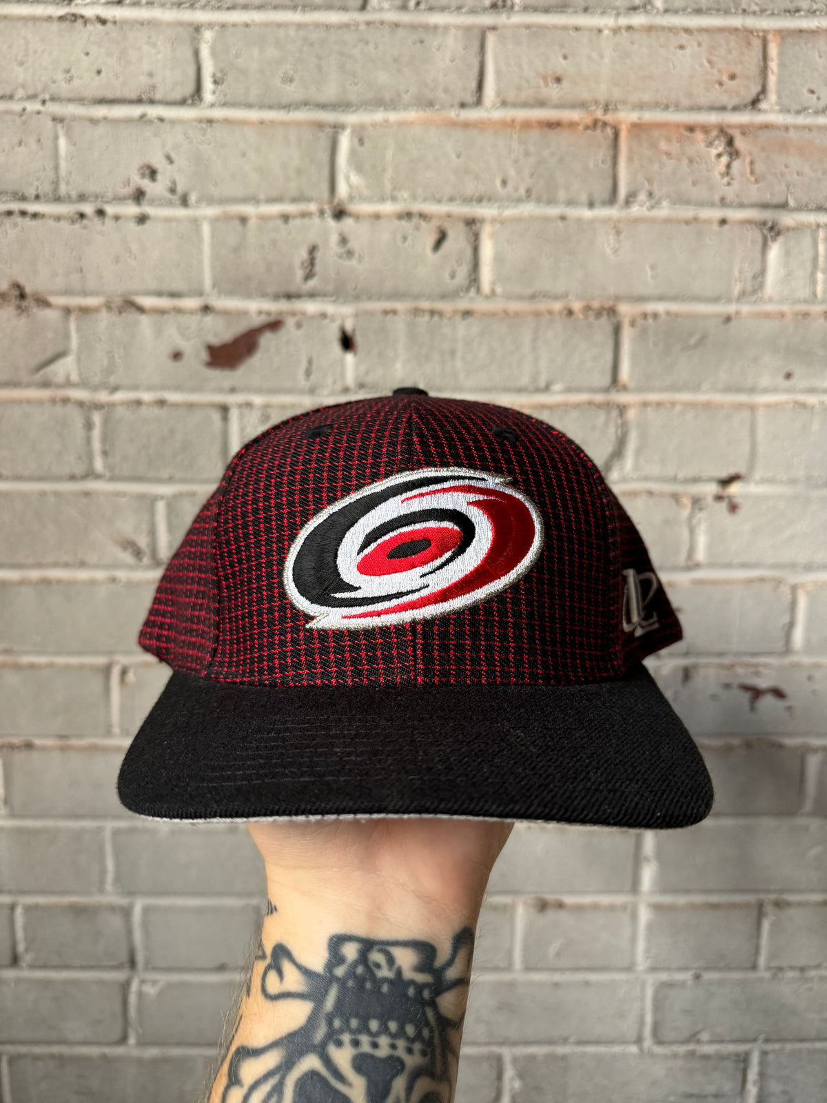 90’s Carolina Hurricanes Vintage Logo Athletic Grid Red Black NHL Snapback Hat (OSFA)