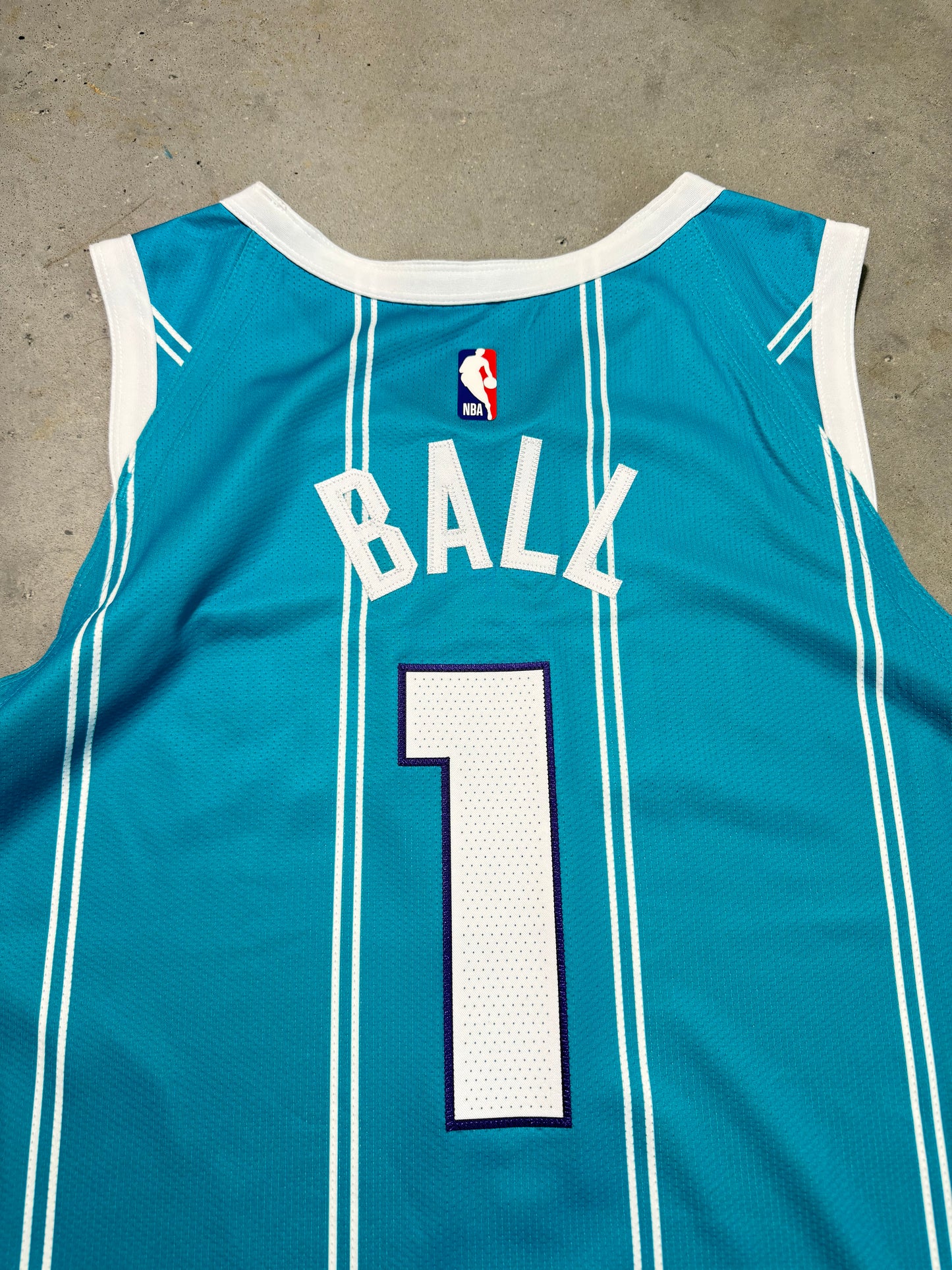 2023/2024 Charlotte Hornets LaMelo Ball Teal Jordan Brand Aeroknit Authentic On Court NBA Jersey (52/XL)