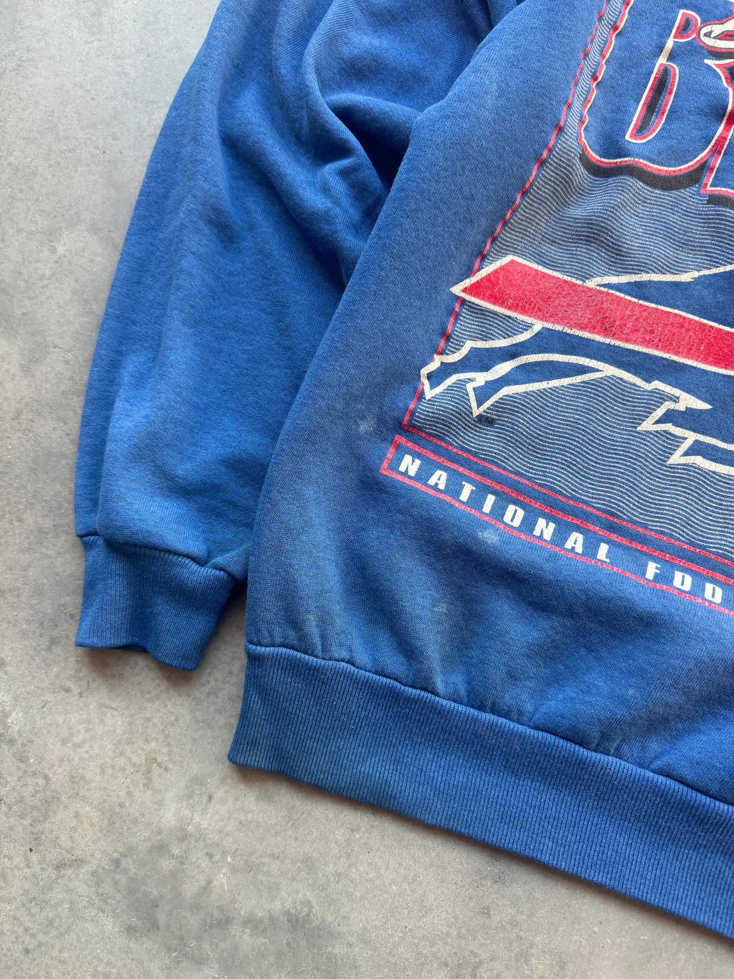 1995 Buffalo Bills AFC East Champions Vintage Distressed NFL Crewneck (Medium)