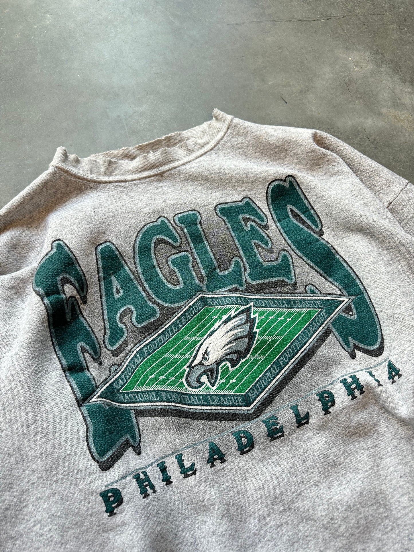 90’s Philadelphia Eagles Vintage Heather Grey Big Spellout NFL Crewneck (XL)