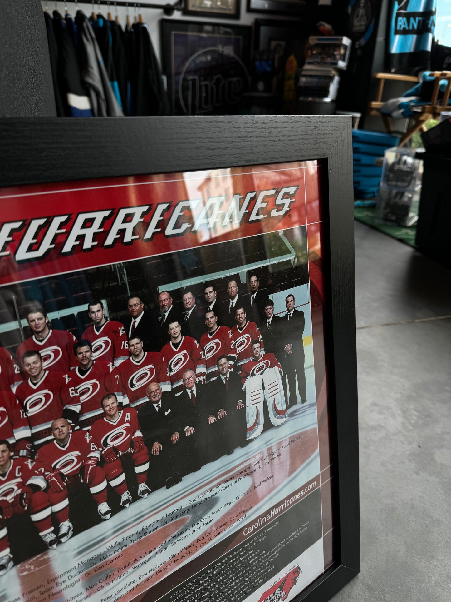 2005/2006 Carolina Hurricanes NHL Stanley Cup Champions Season Roster Framed Hockey Poster (20”x26”)
