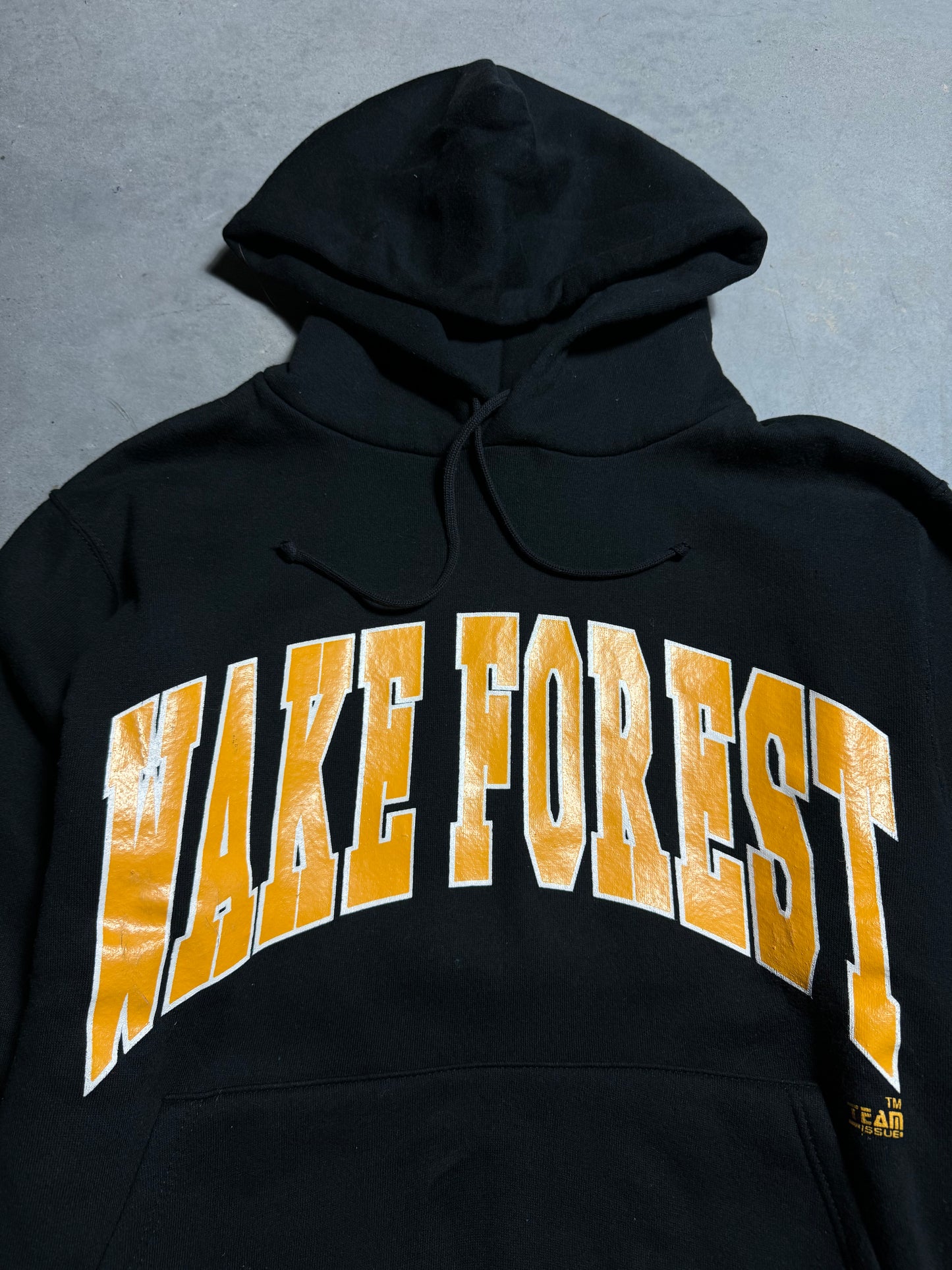 90’s Wake Forest Demon Deacons Vintage Black Russell Athletic College Arch Logo Hoodie (Medium)