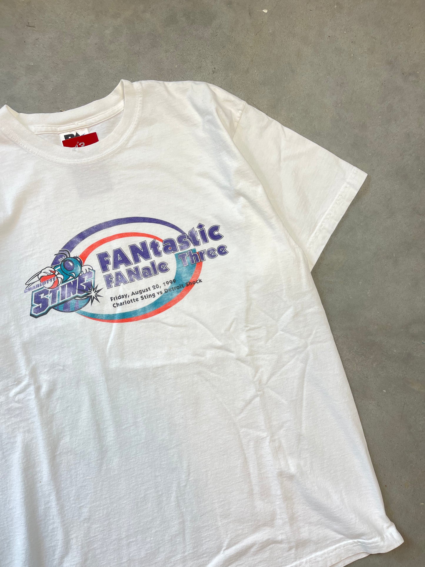 1999 Charlotte Sting vs. Detroit Shock Vintage WNBA Tee (XL)