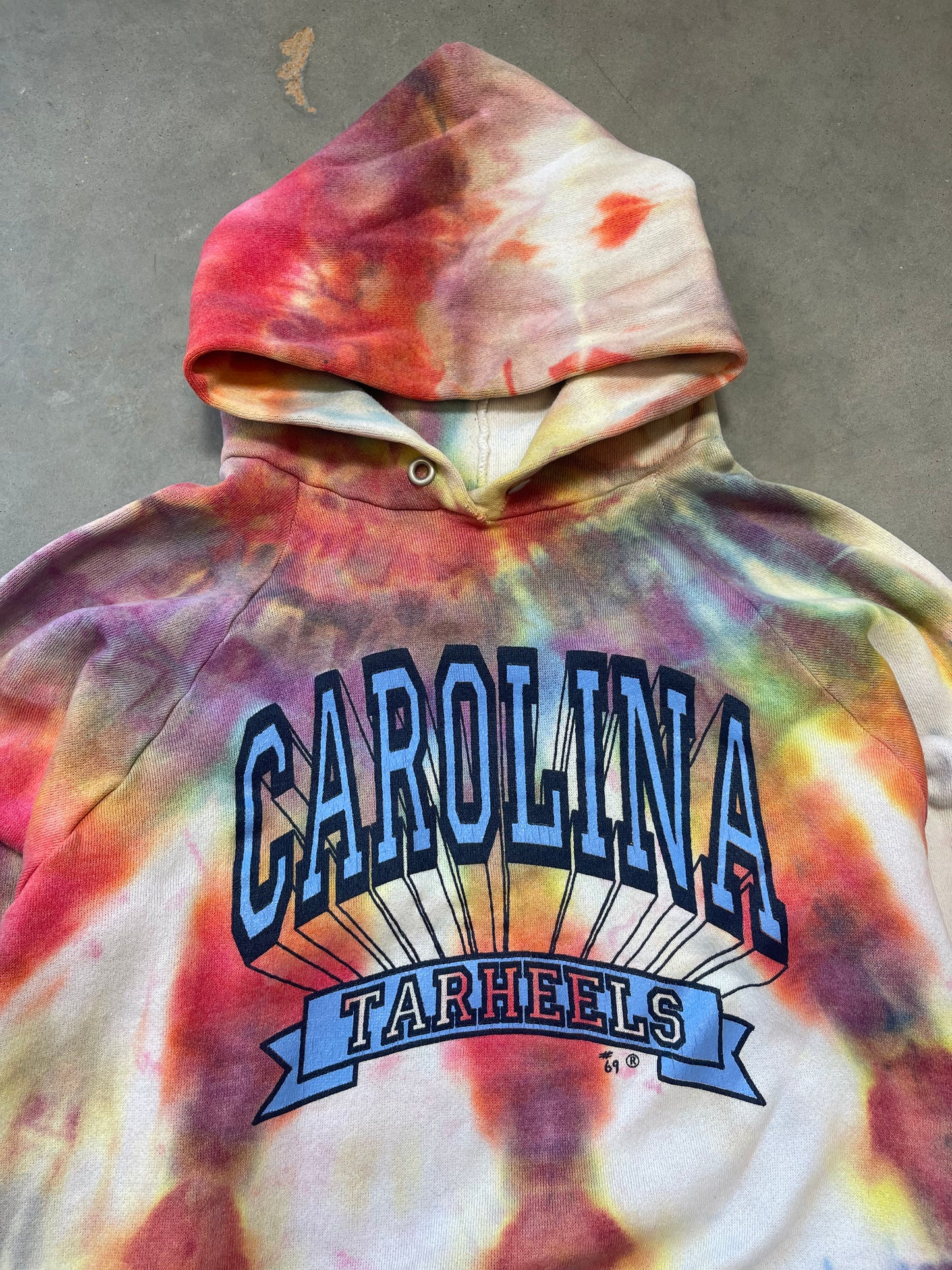 90’s UNC Tarheels Vintage Custom Tie Dyed College Hoodie (Large)