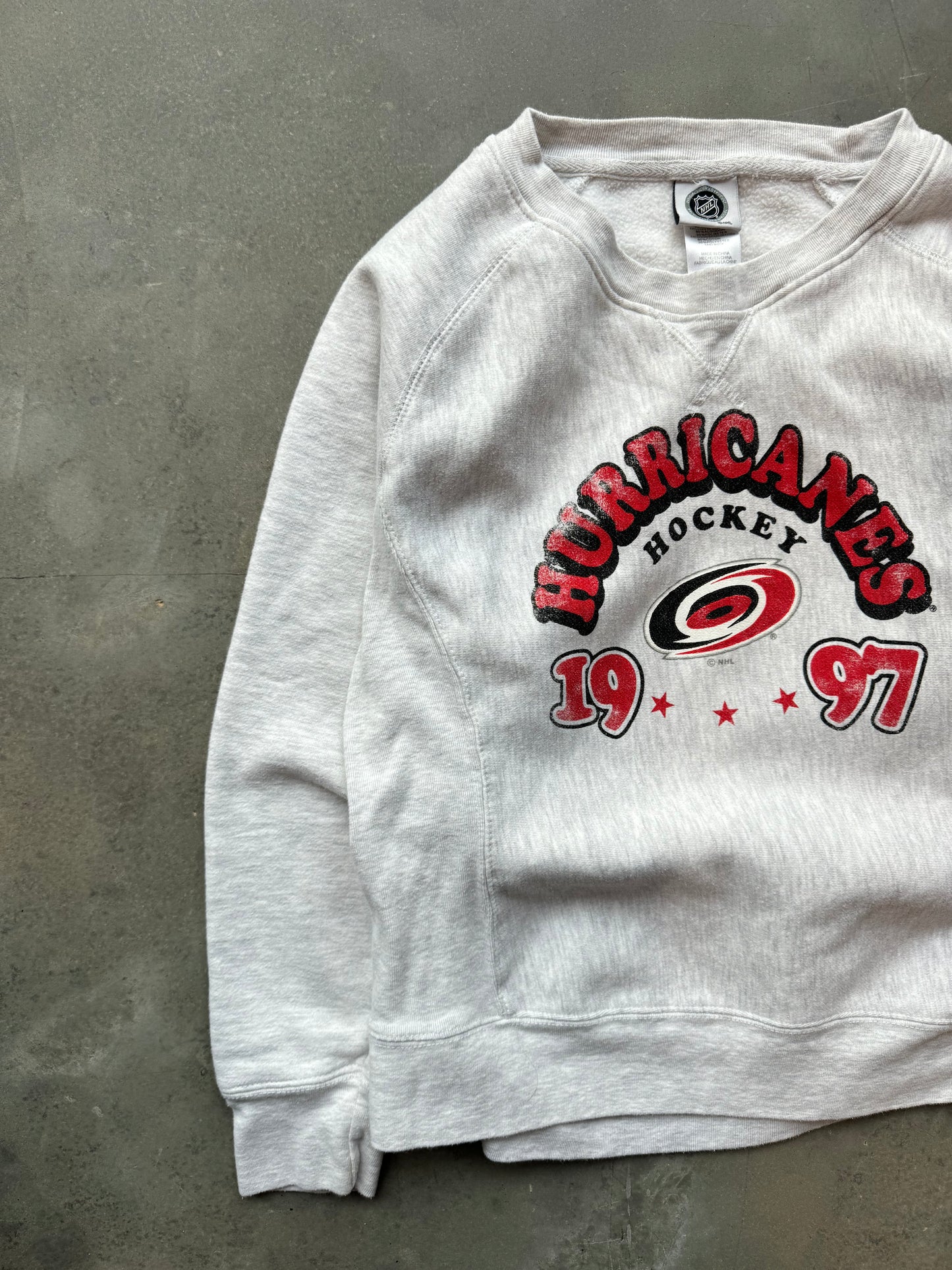 2010’s Carolina Hurricanes Heather Grey NHL Heavyweight Hockey Pullover Crewneck (Youth XL)
