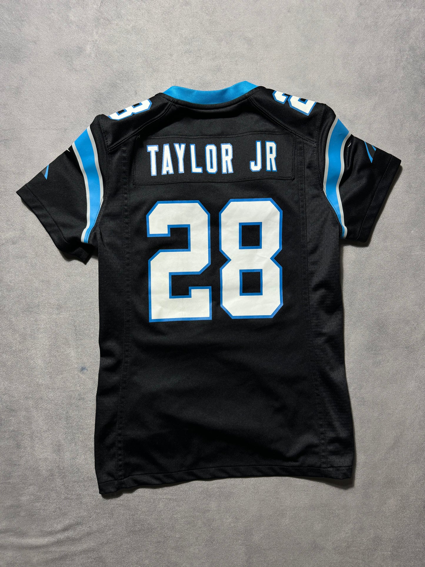 $20 STEAL (WOMEN’S SMALL)