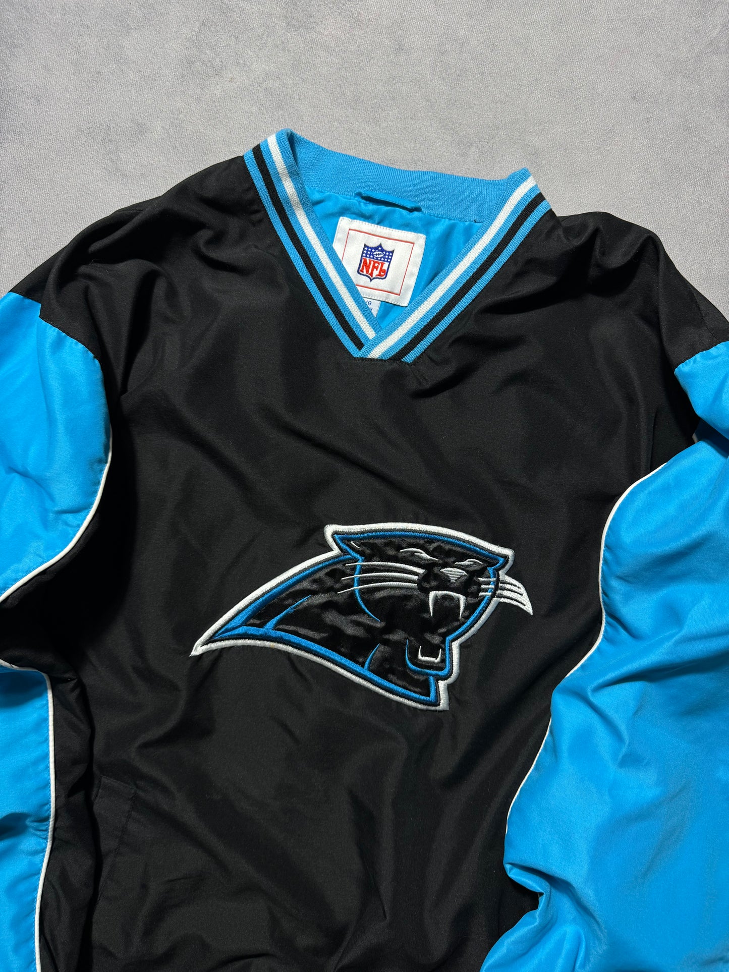 00’s Carolina Panthers Vintage Colorblocked Embroidered Big Logo NFL Pullover Jacket (Large)