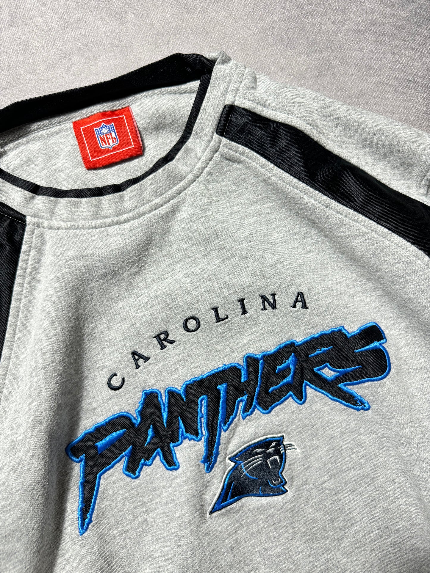 00’s Carolina Panthers Vintage Grey Embroidered Cat Scratch Font Heavyweight NFL Crewneck (Medium)