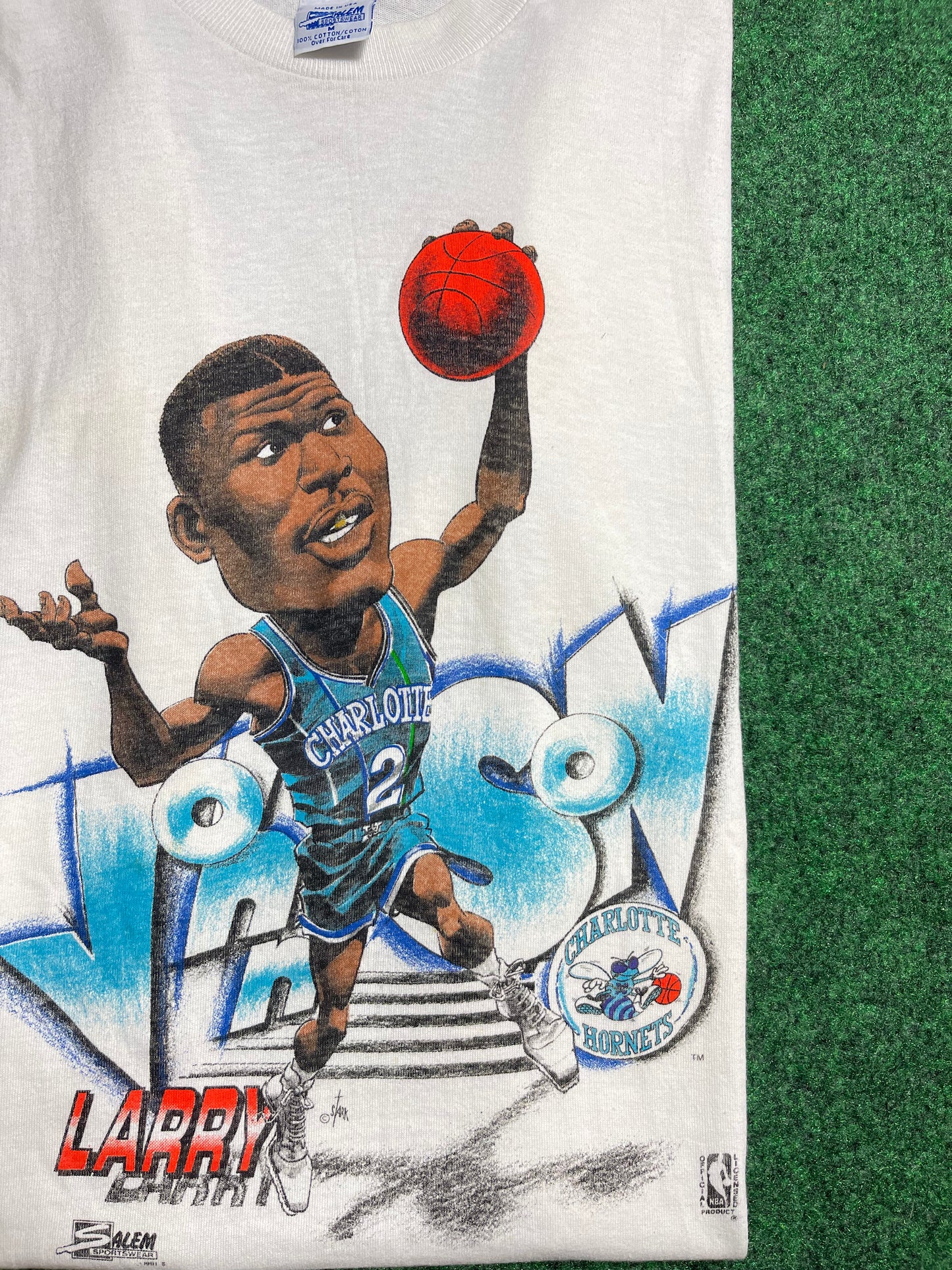 1991 Charlotte Hornets Larry Johnson Vintage Salem Sportswear Tee - Deadstock (Medium)