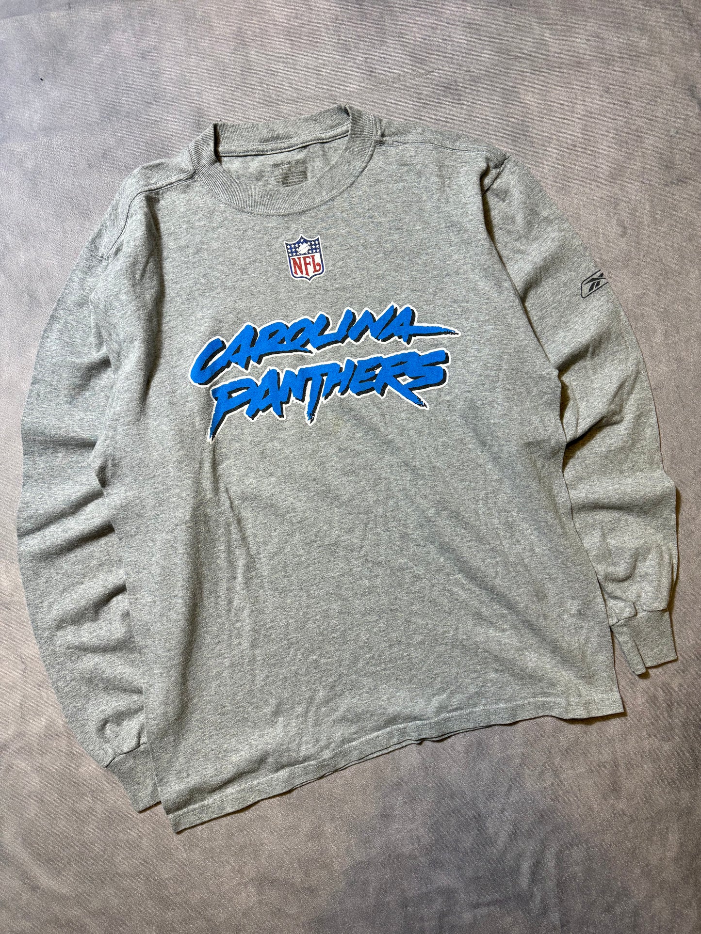 00’s Carolina Panthers Vintage Grey Reebok Cat Scratch Font NFL Longsleeve Tee (Small)