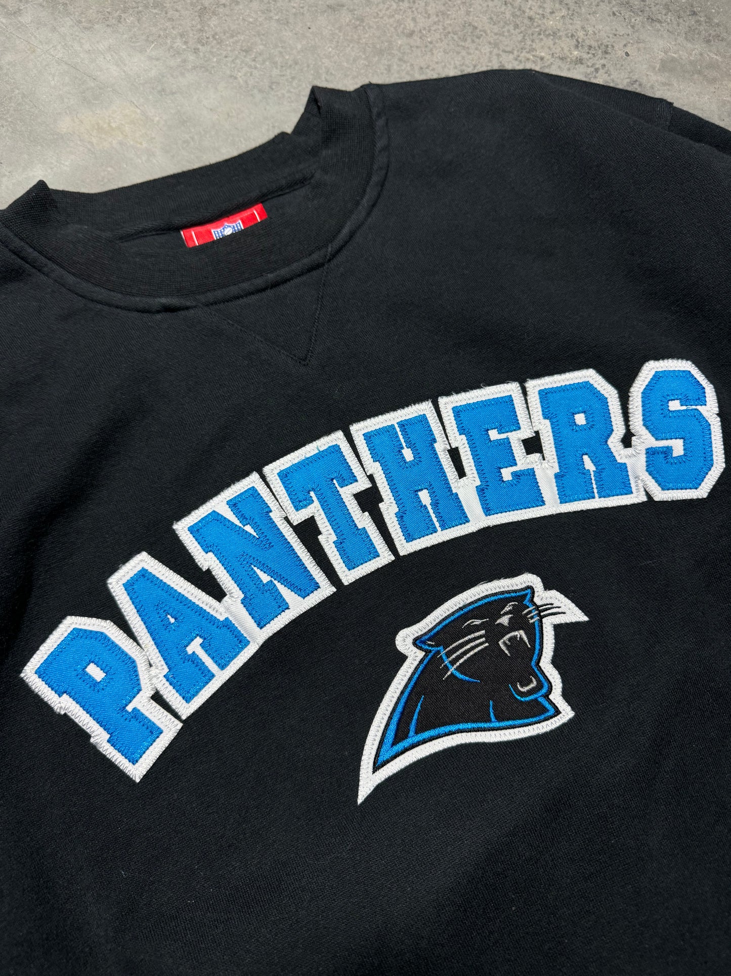 00’s Carolina Panthers Vintage Black Embroidered Arch Spellout NFL Crewneck (Large)