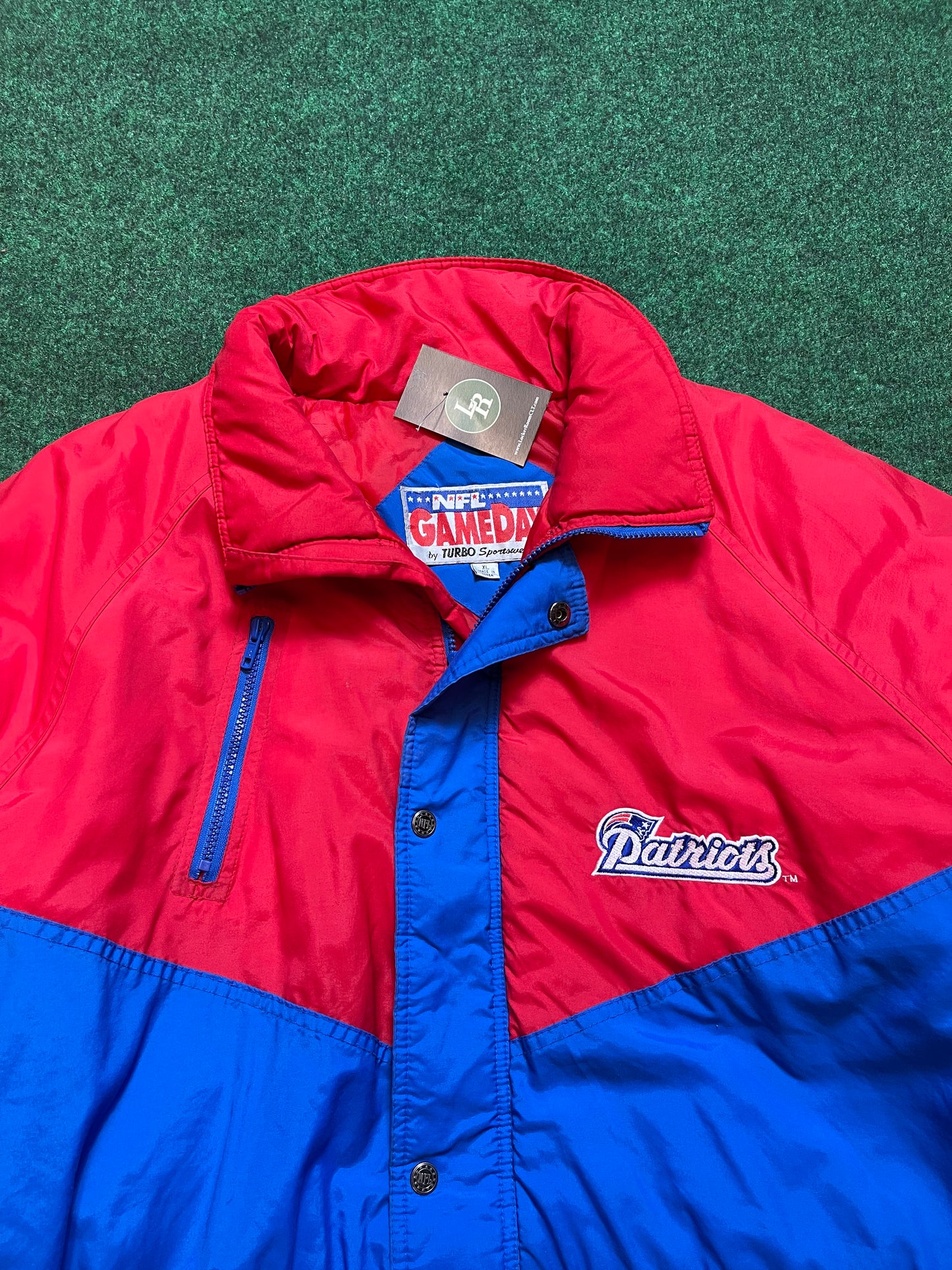 90’s New England Patriots Vintage NFL Trench Jacket (XL)