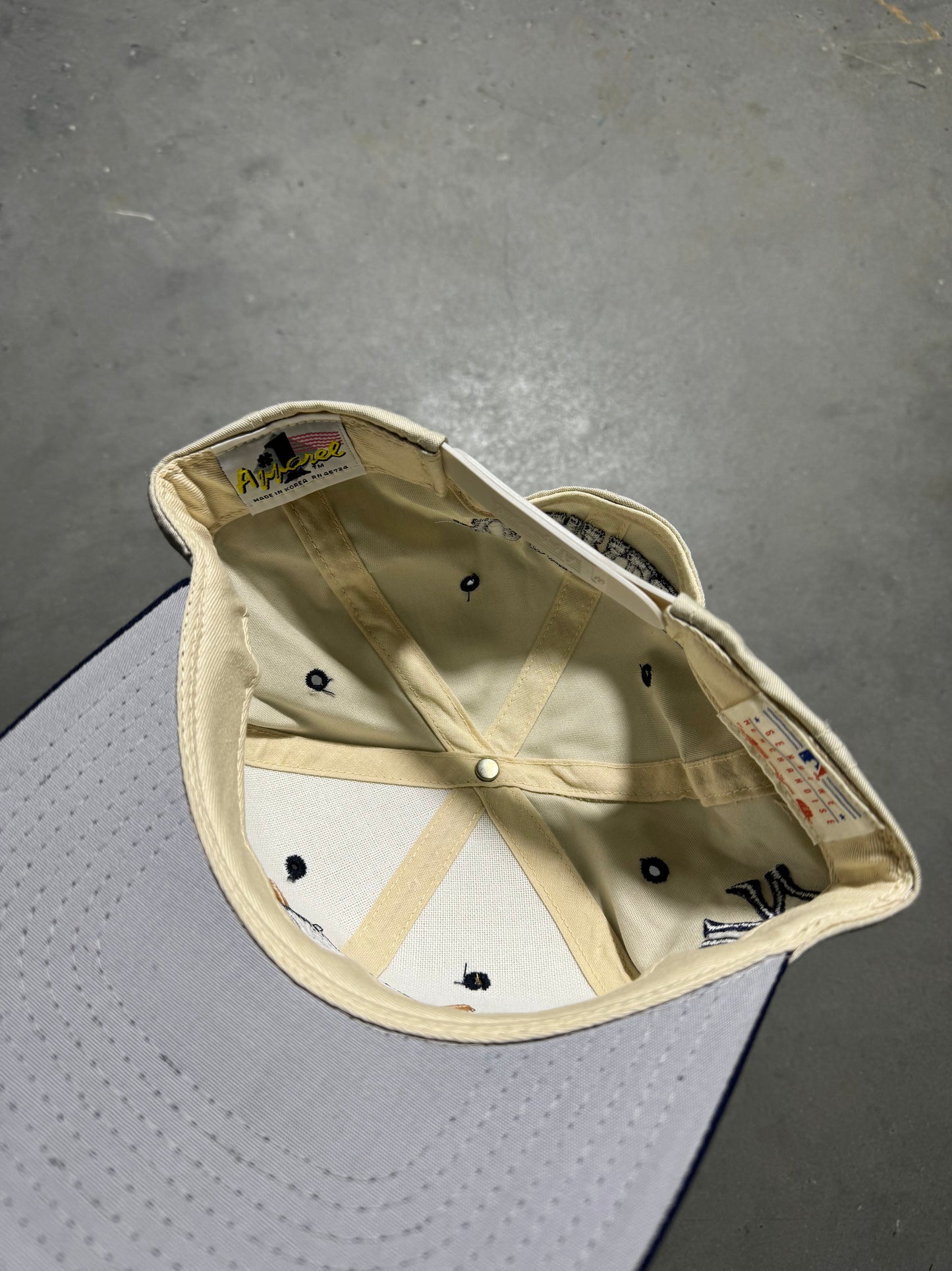 90’s New York Yankees Vintage Khaki Navy Multi Logo MLB Snapback Hat (OSFA)