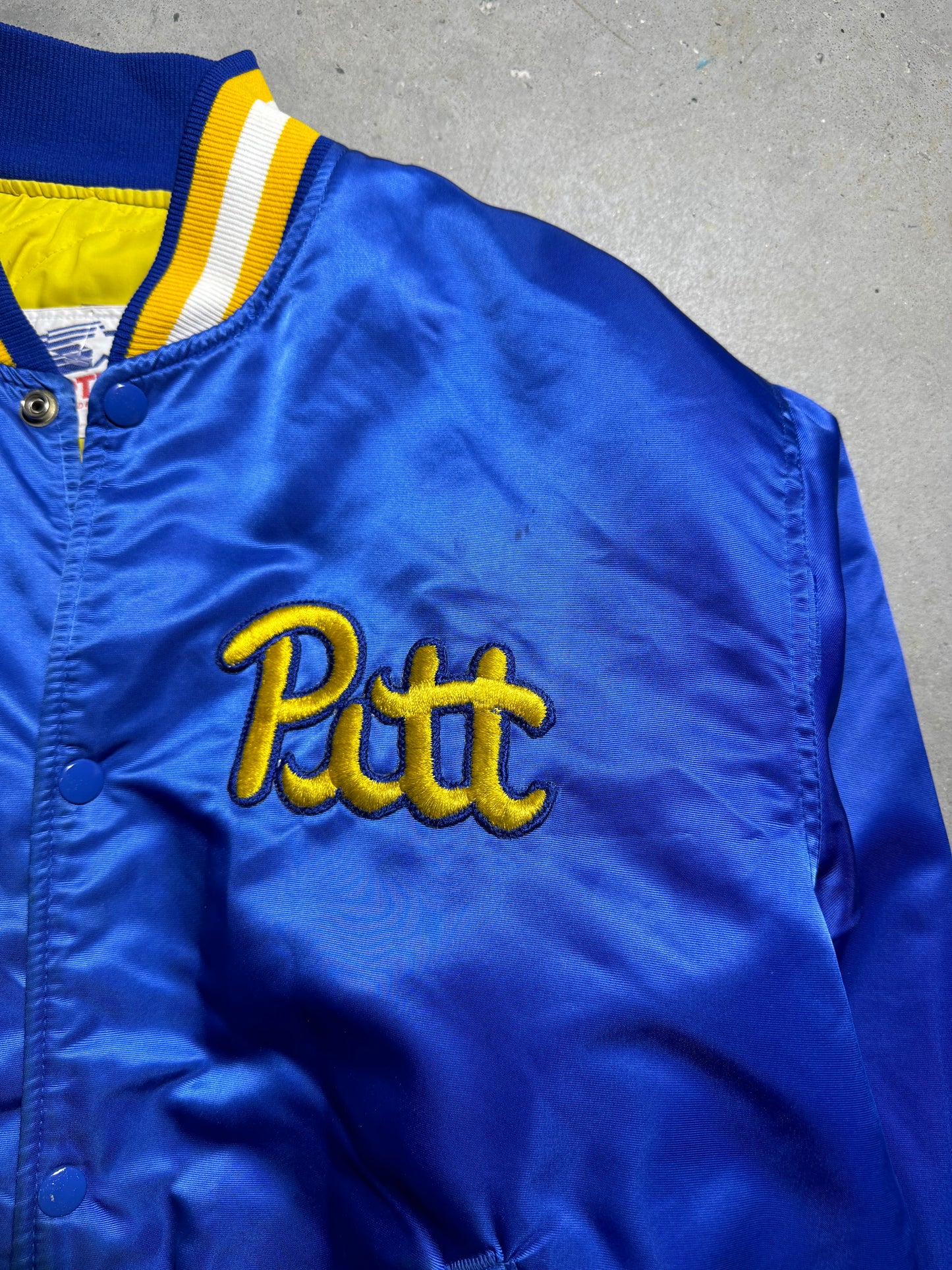 80’s Pittsburgh Panthers Vintage Script Logo College Starter Satin Jacket (Large)