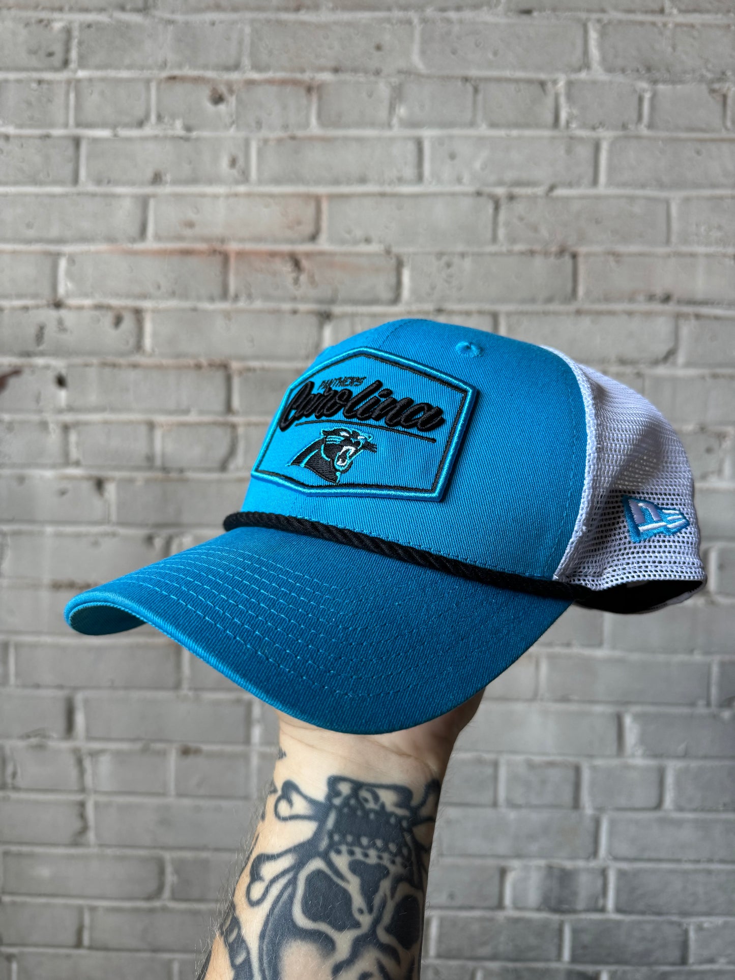 Carolina Panthers x New Era Mesh NFL Snapback Hat (OSFA)