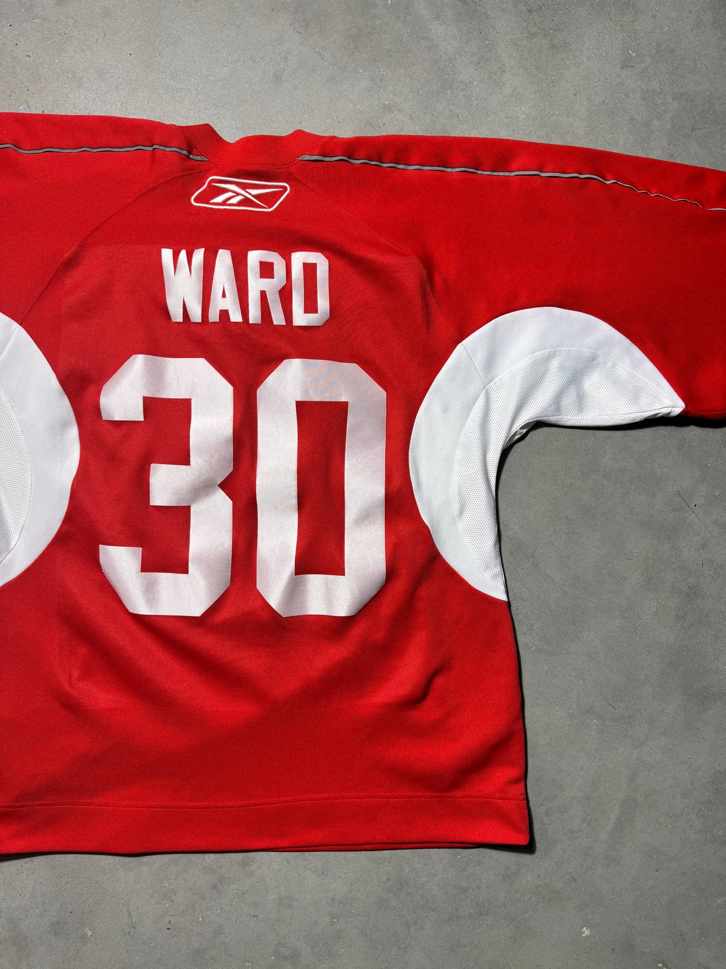 00’s Carolina Hurricanes Cam Ward Vintage Red Reebok Practice Style NHL Hockey Jersey (Medium)