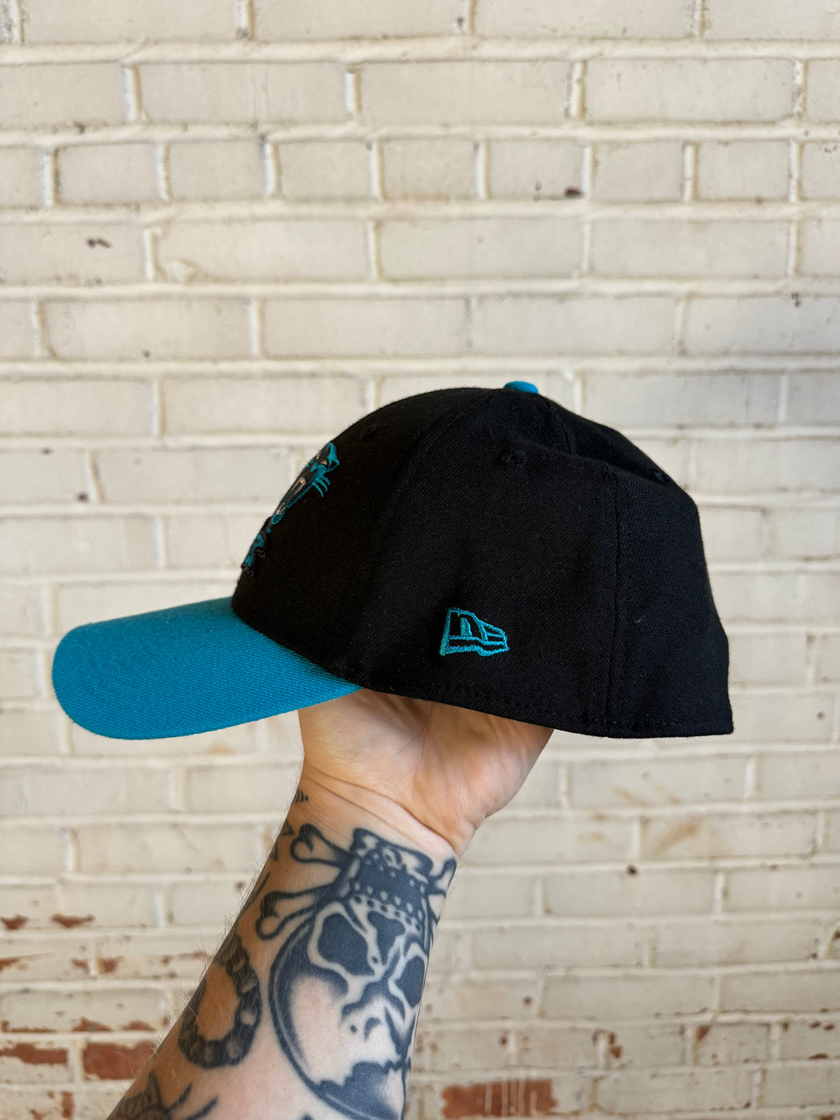 Carolina Panthers NFC South NFL New Era Fitted Sideline Hat (M/L)