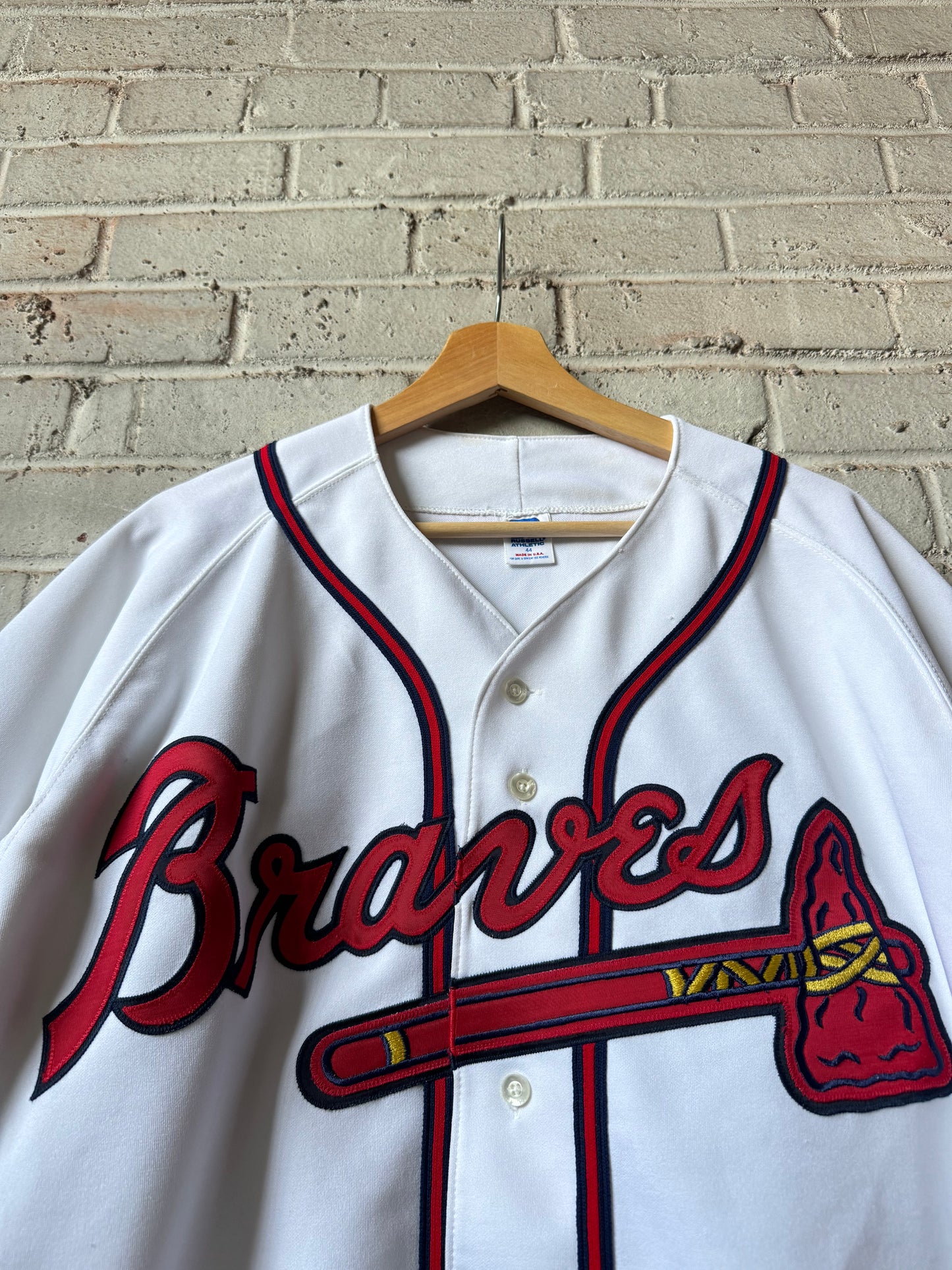 90’s Atlanta Braves Vintage Russell Athletic Embroidered Authentic MLB Baseball Jersey (44/Large)