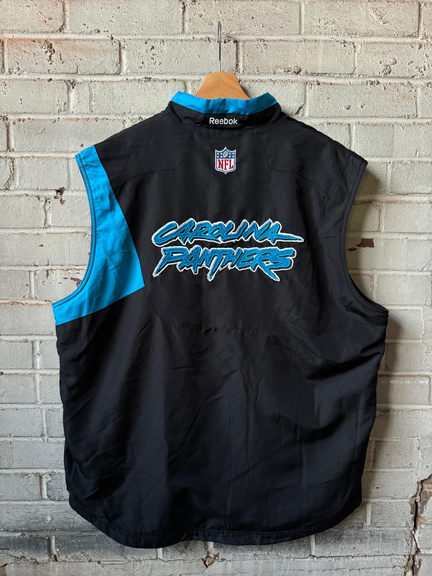 00’s Carolina Panthers Vintage Black Reebok Cat Scratch Font Embroidered Team Issued Sideline Vest (Large)