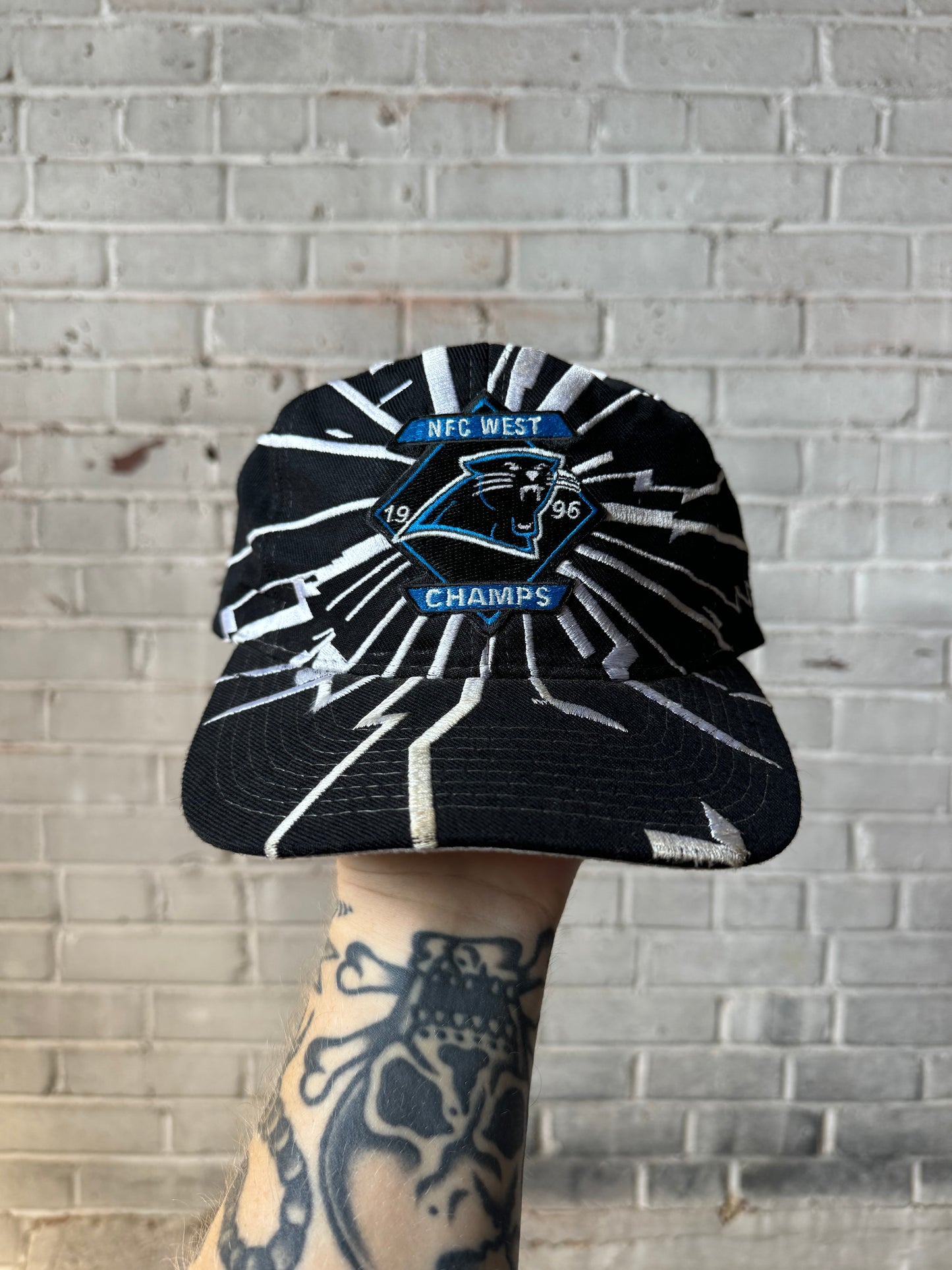 1996 Carolina Panthers NFC West Champions Vintage Black Starter Shattered Print NFL Snapback Hat (OSFA)
