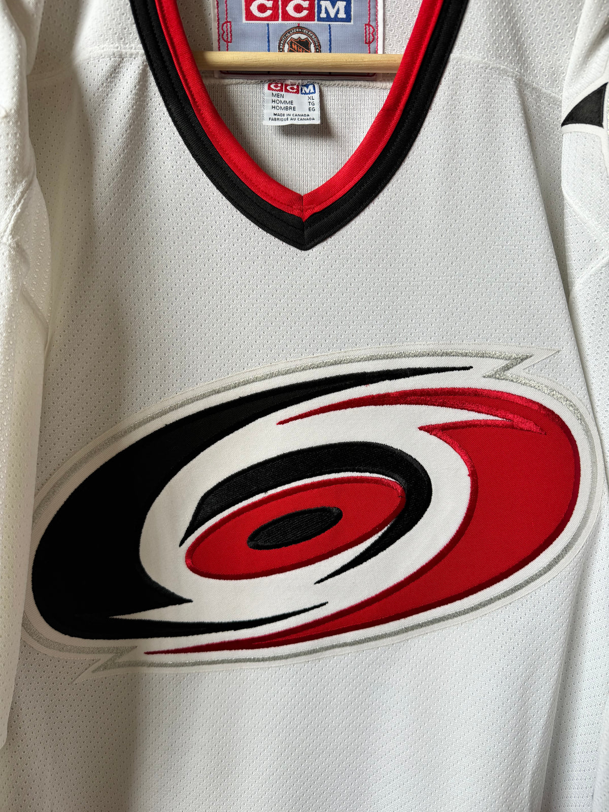 00’s Carolina Hurricanes Vintage White CCM Semi Pro 550 NHL Hockey Jersey - Deadstock (XL)