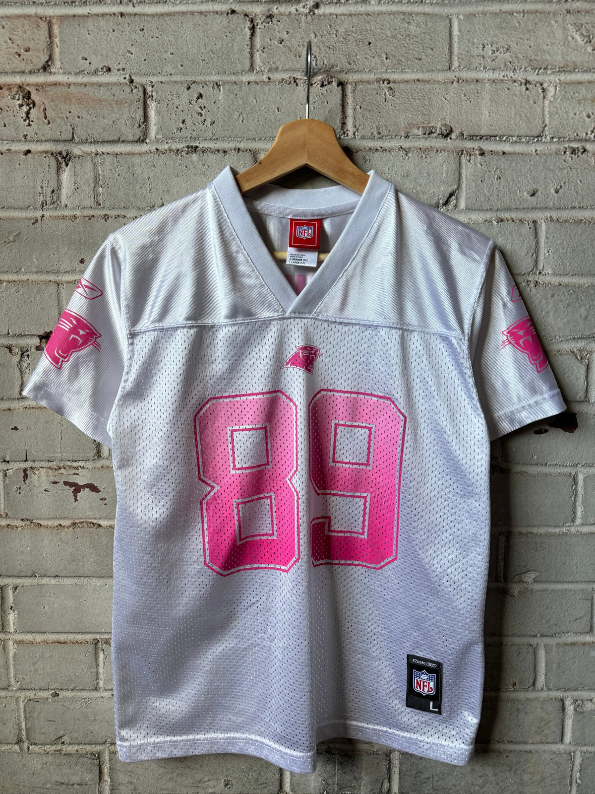 00’s Carolina Panthers Steve Smith Vintage White Pink Reebok NFL Jersey (Youth Large)