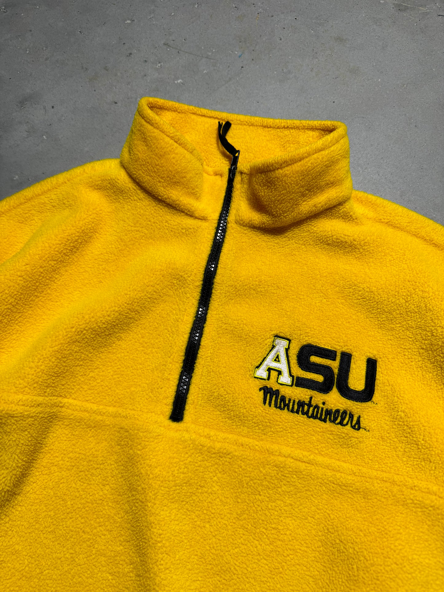 00’s Appalachian State University Mountaineers Vintage Gold Half Zip Fleece College Pullover (XL)