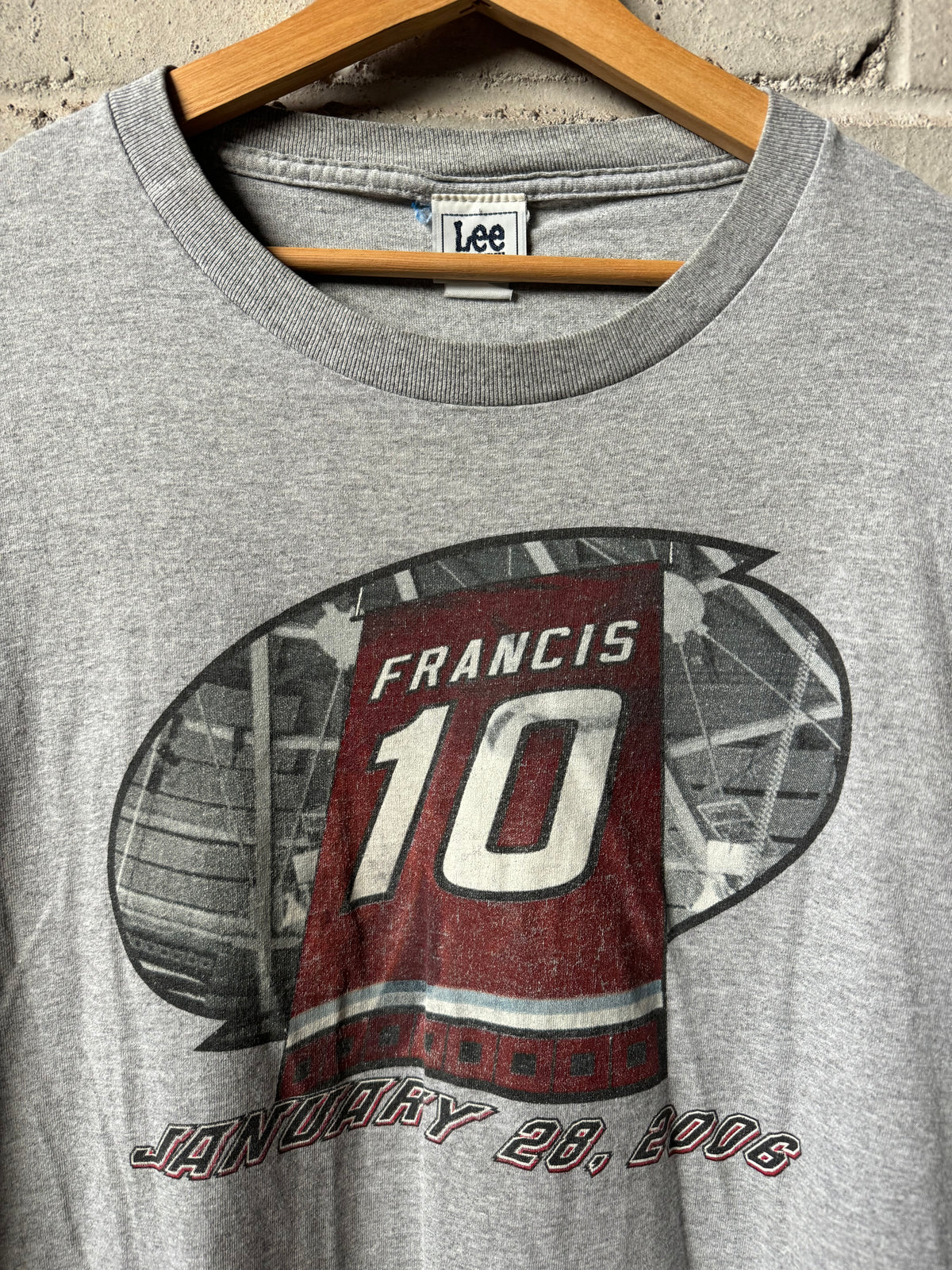 2006 Carolina Hurricanes Ron Francis Jersey Retirement Vintage Grey NHL Longsleeve Tee (XXL)
