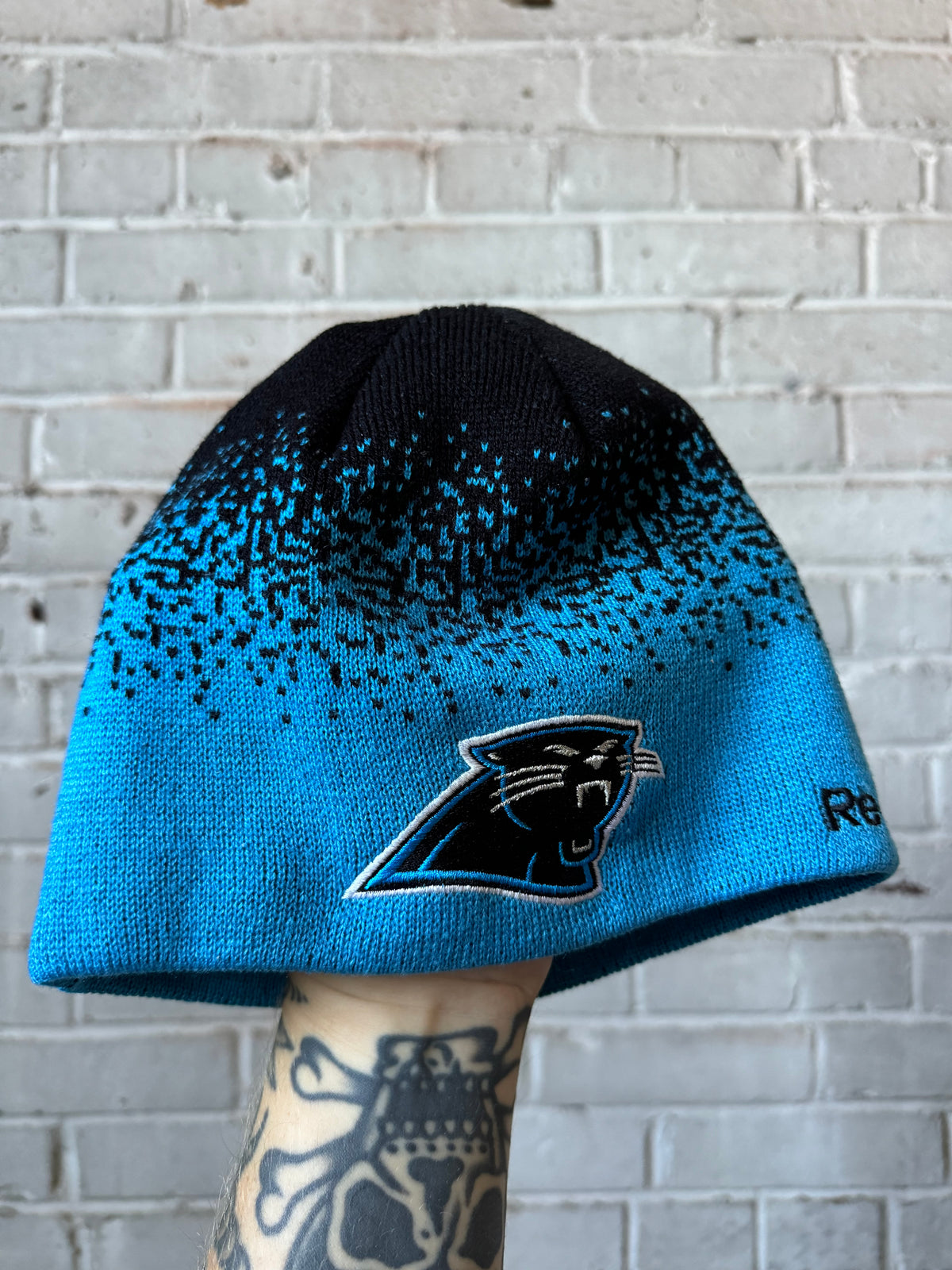 00’s Carolina Panthers Vintage Reebok Gradient Sideline NFL Beanie (OSFA)