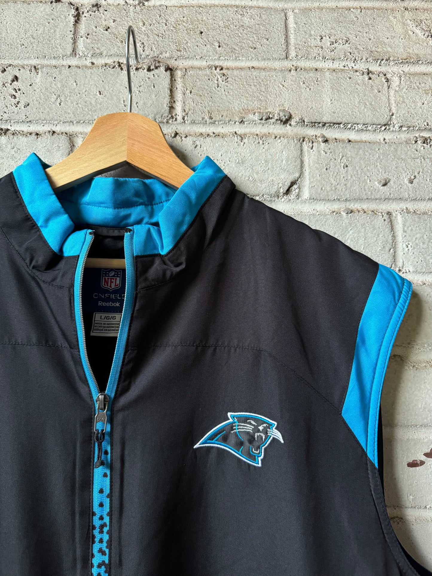 00’s Carolina Panthers Vintage Black Reebok Cat Scratch Font Embroidered Team Issued Sideline Vest (Large)
