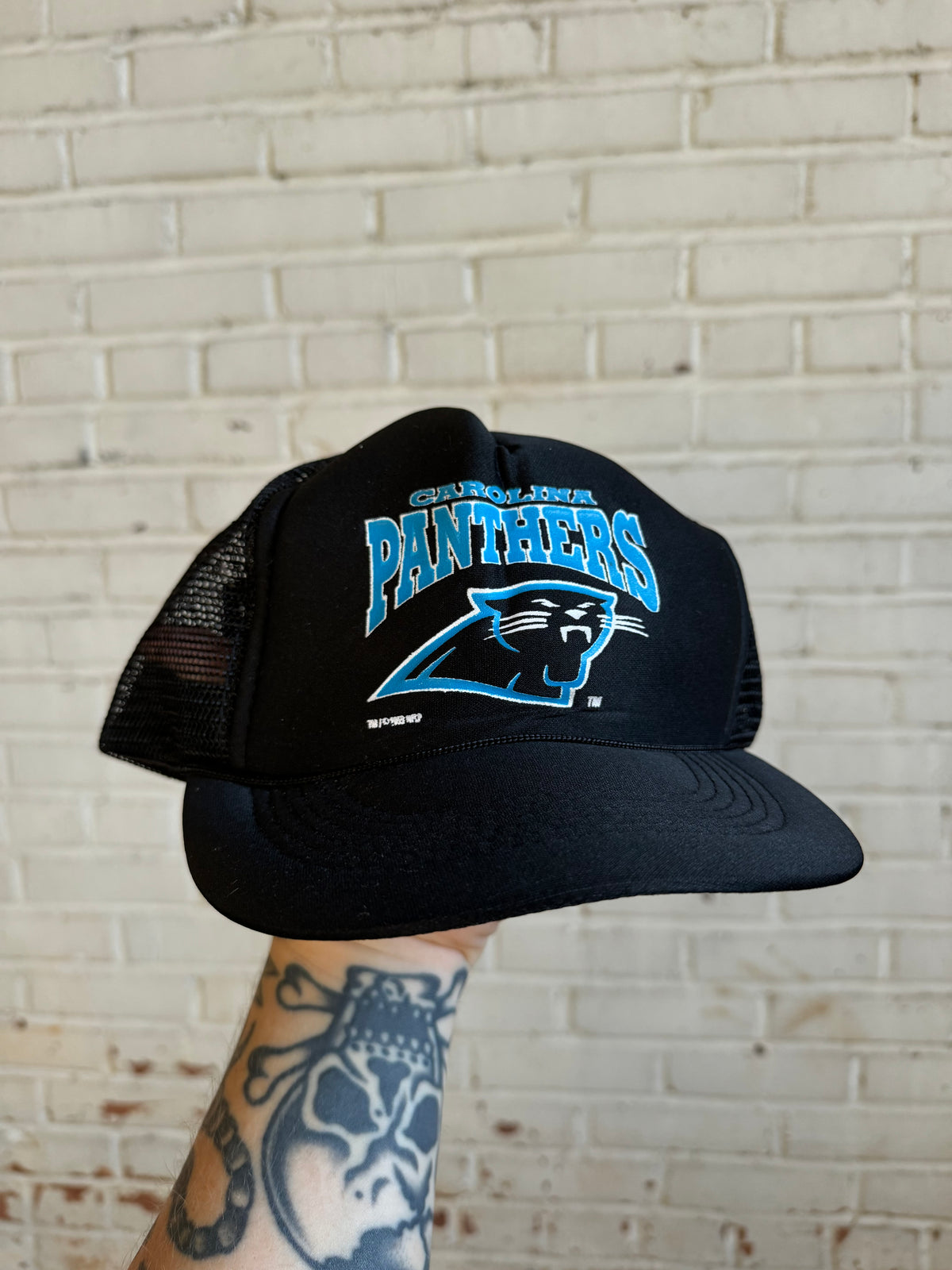 1993 Carolina Panthers Vintage Black Mesh NFL Trucker Hat (OSFA)