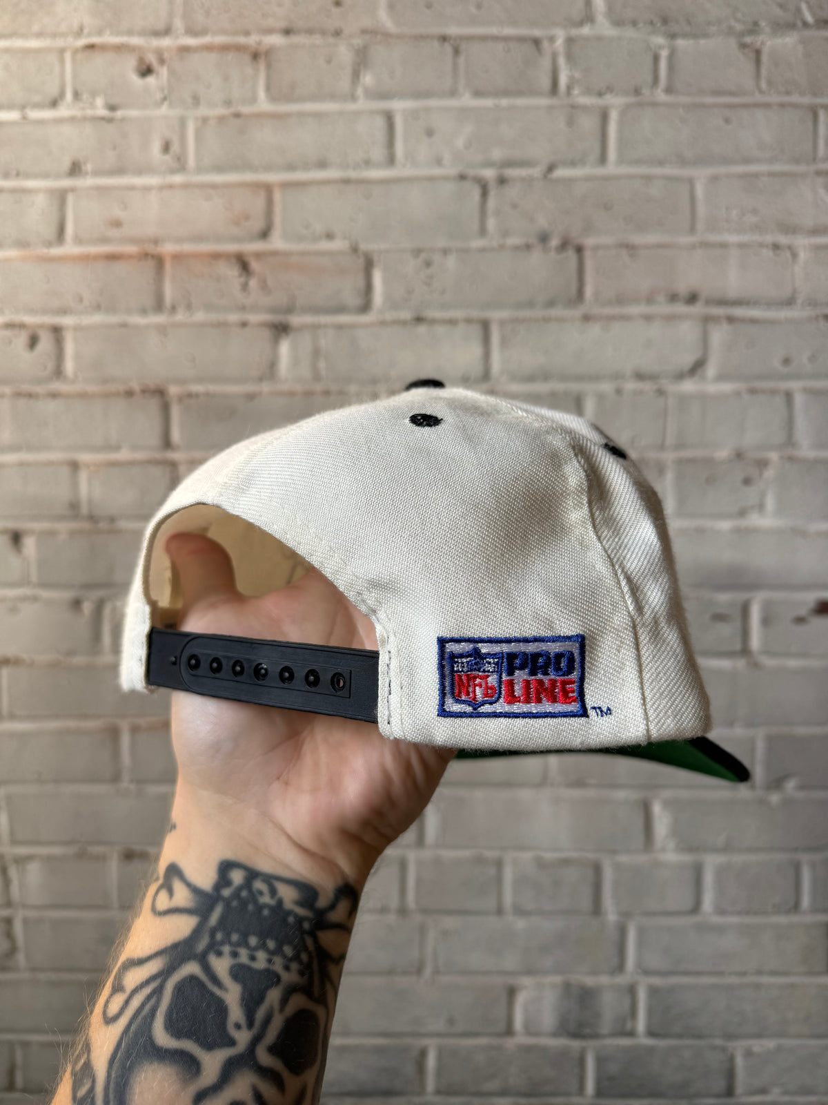 90’s Carolina Panthers Vintage Logo Athletic Sharktooth NFL Snapback Hat Autographed by Kelvin Benjamin (OSFA)