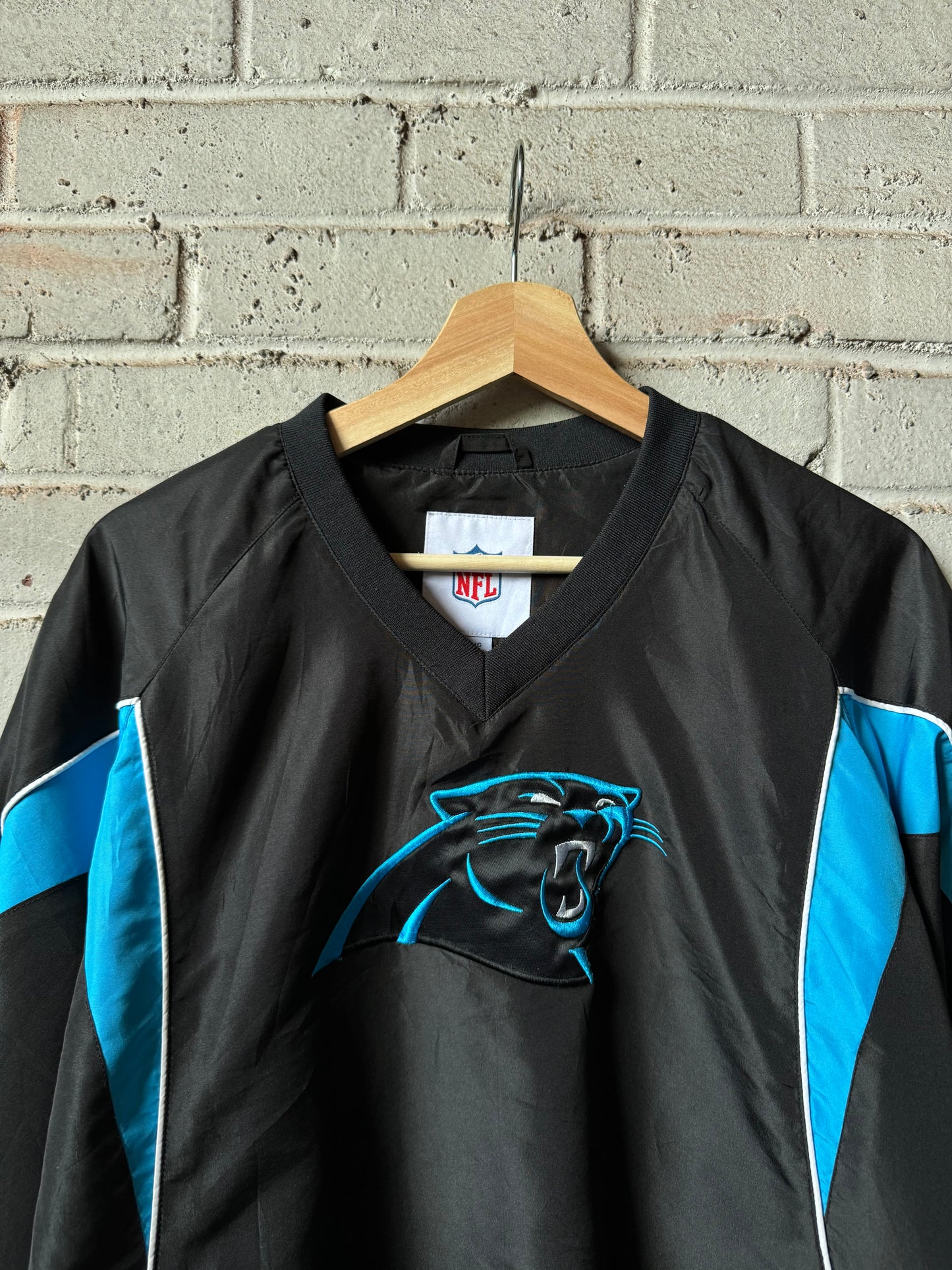 2010’s Carolina Panthers Colorblocked Embroidered NFL Pullover (Large)