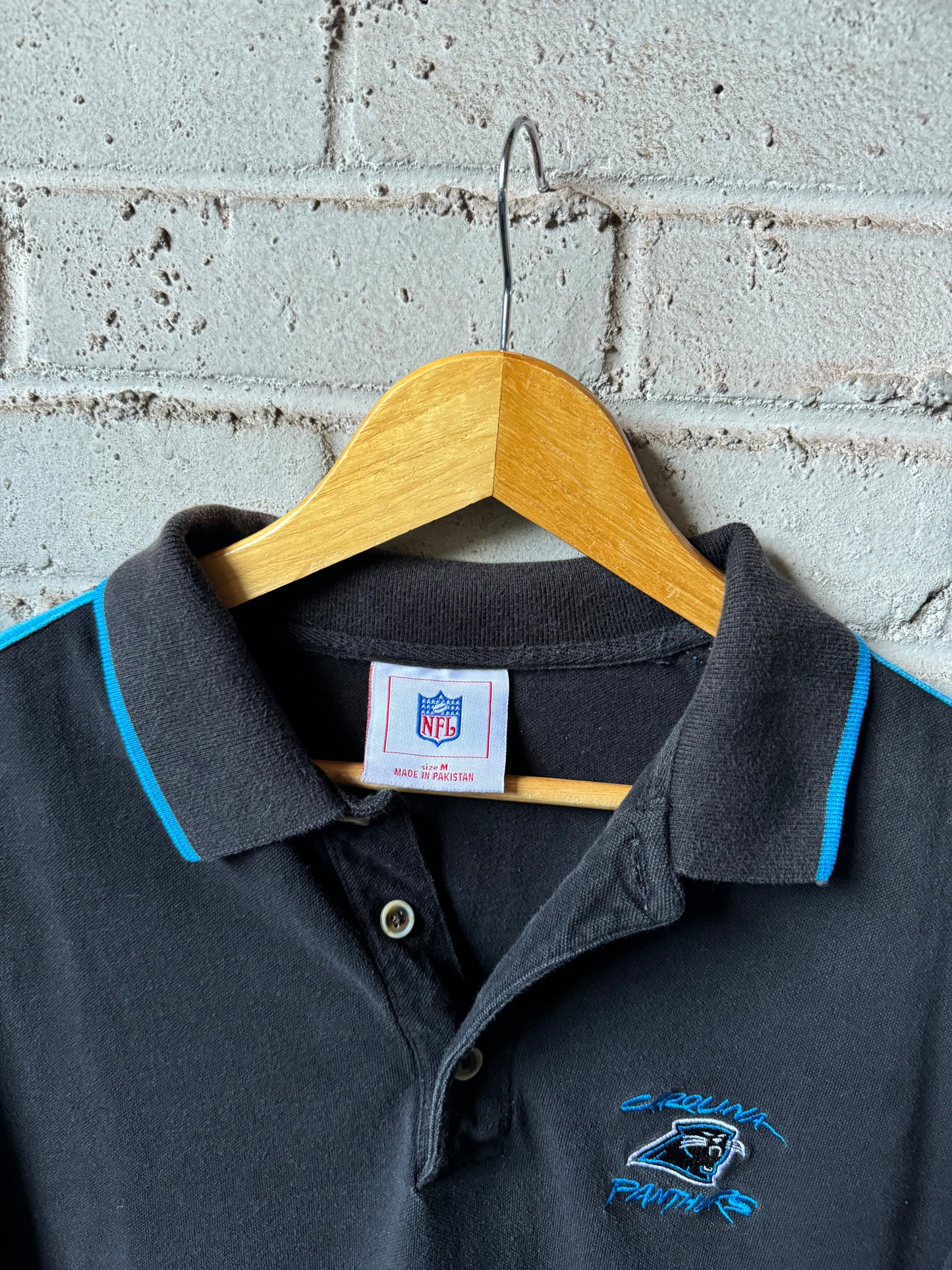 00’s Carolina Panthers Vintage Black Cat Scratch Font NFL Polo Collared Shirt (Medium)