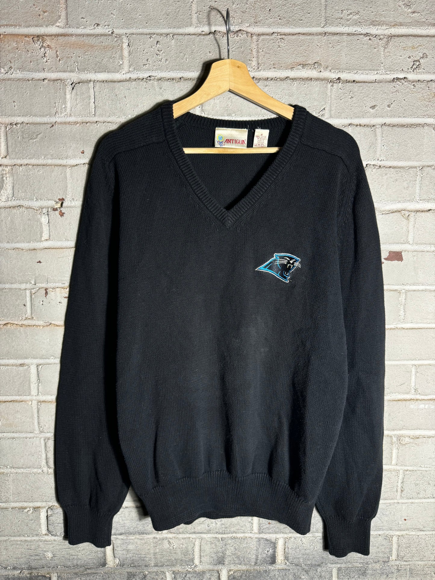 90’s Carolina Panthers Vintage Black Embroidered Heavyweight Antigua V Neck Golf Sweater (Medium)