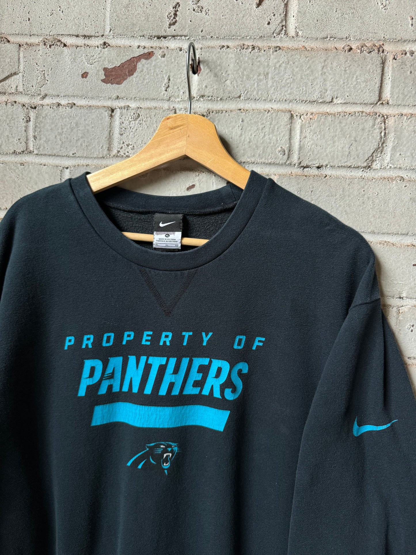2013 Carolina Panthers Nike Team Issued Black Spellout Sideline NFL Crewneck (XL)