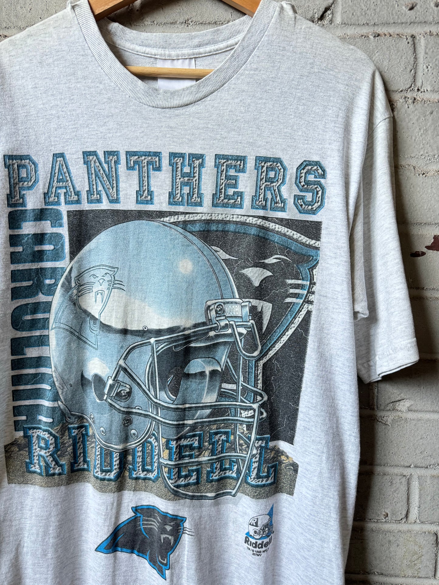 1998 Carolina Panthers Vintage Heather Grey Riddell Chrome Helmet NFL Tee (Medium)
