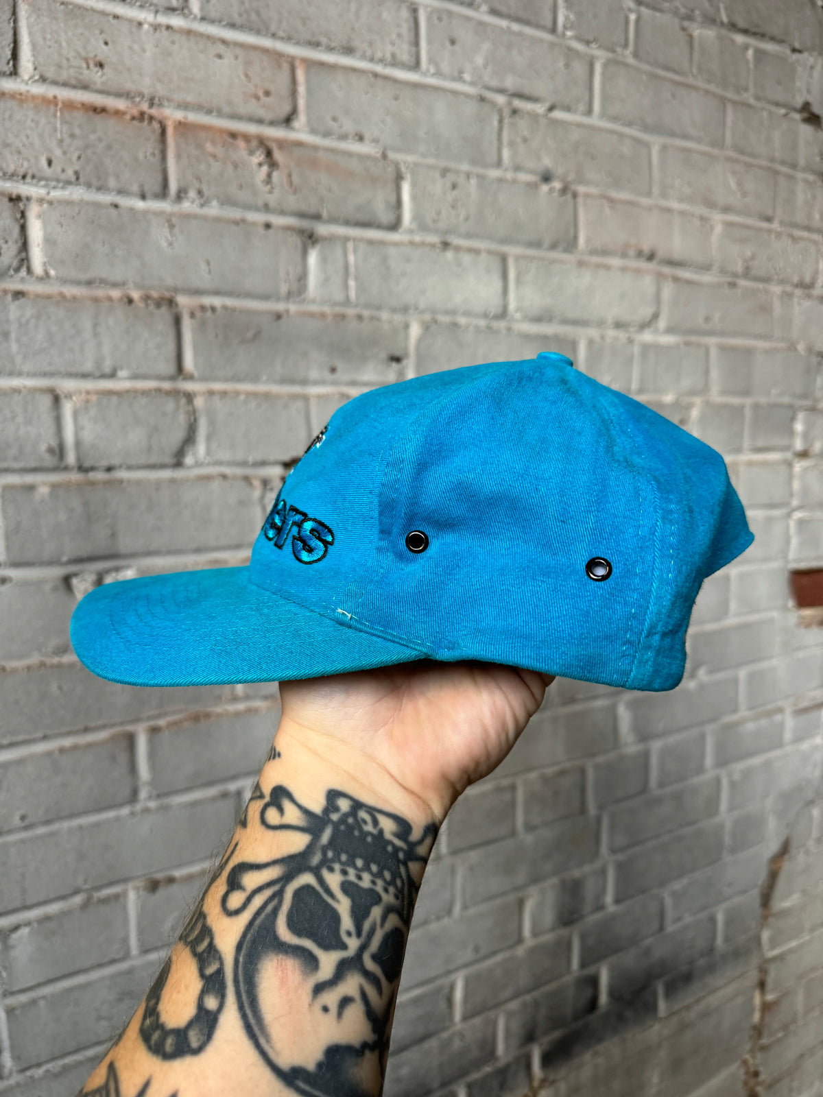 90’s Carolina Panthers Vintage Blue A Symmetrical Racing Stripe Strapback NFL Hat (OSFA)