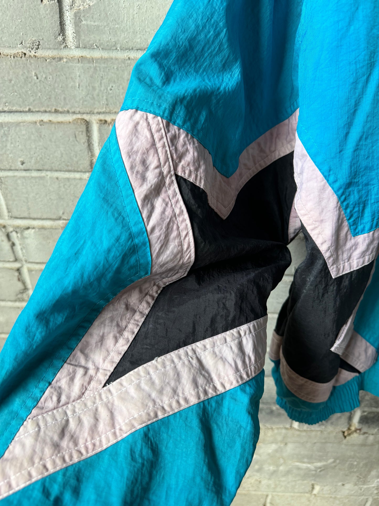 90’s Carolina Panthers Vintage Electric Blue Starter Star Print NFL Puffer Jacket (Medium)