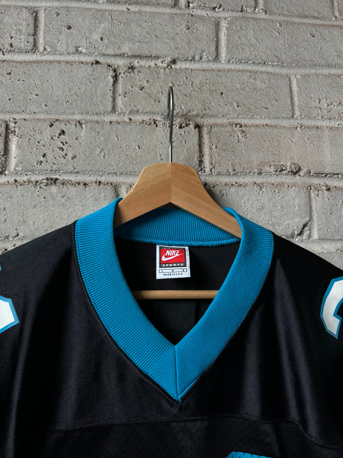 90’s Carolina Panthers Tim Biakabutuka Vintage Black Nike Team Sports NFL Jersey (Large)