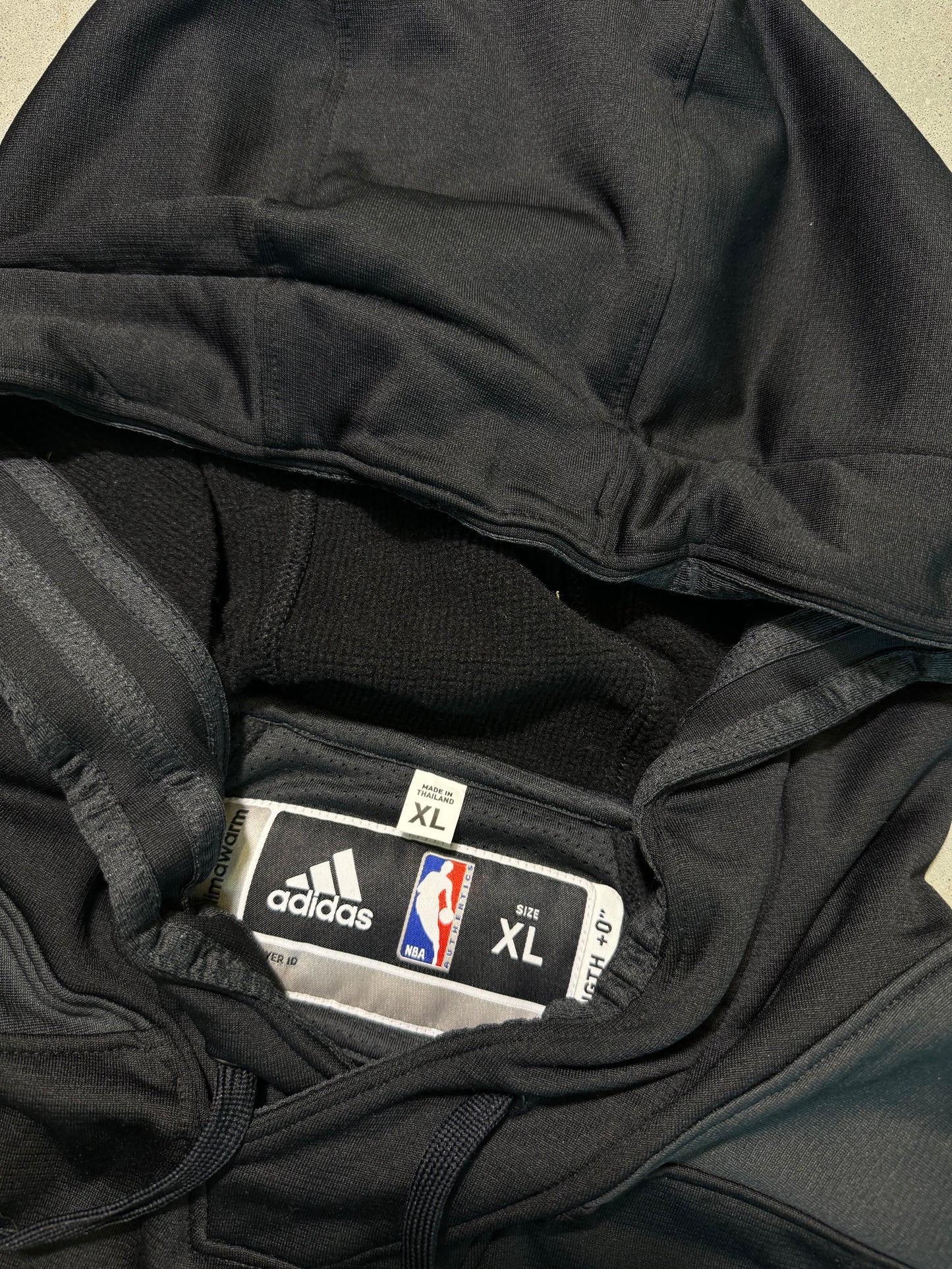 2015/2016 Charlotte Hornets Team Issued Adidas Black Warm Up NBA Hoodie (XL)