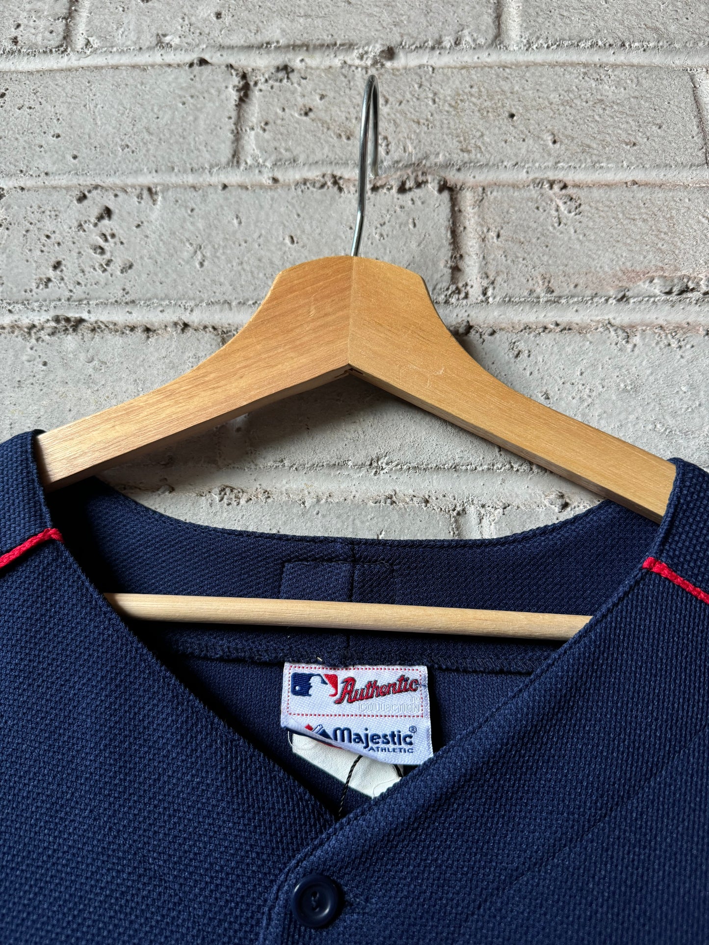 00’s Atlanta Braves Vintage Majestic Batting Practice Style MLB Baseball Jersey (XL)